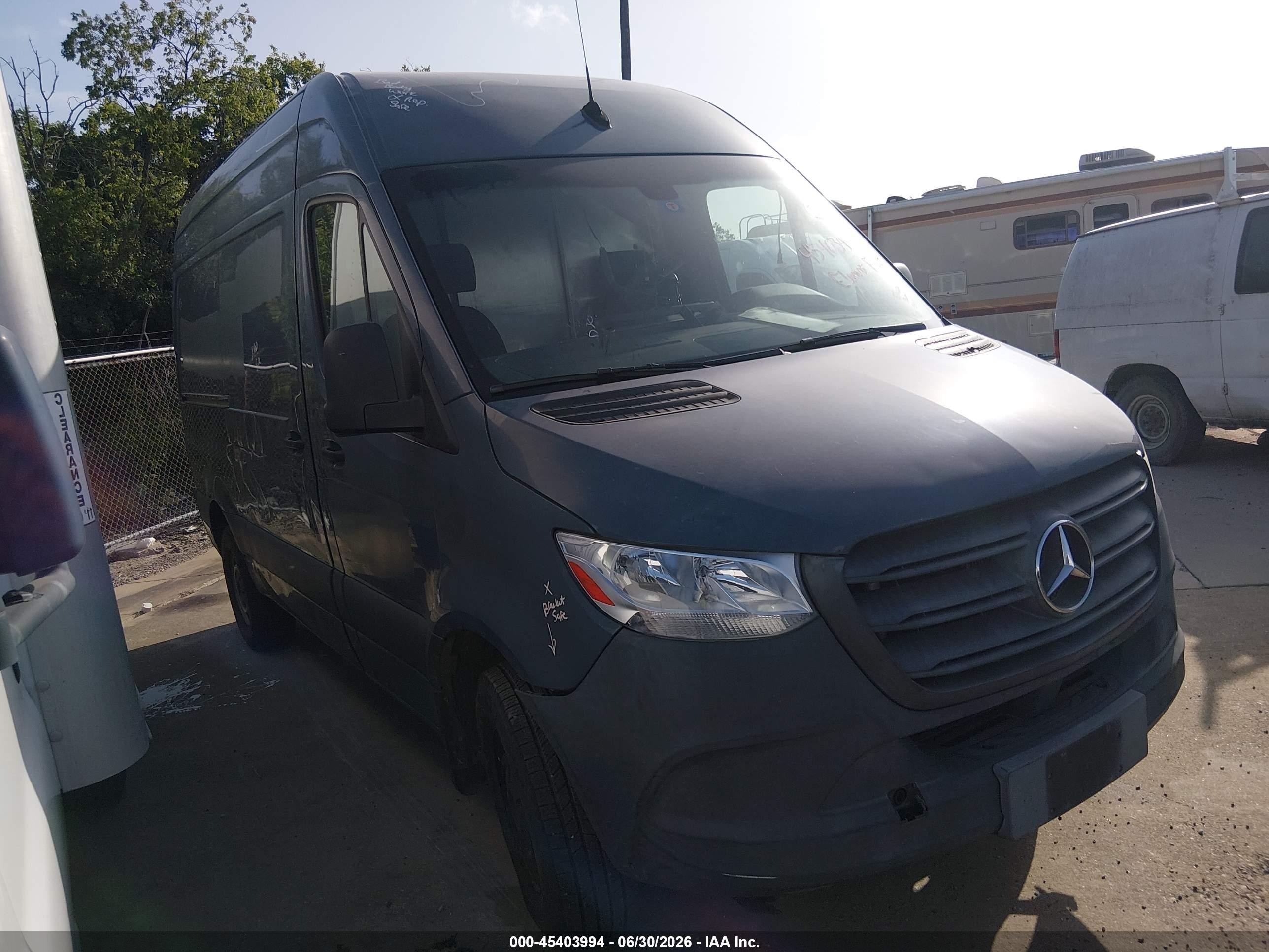 2019 Mercedes-Benz Sprinter Cargo, VIN WD4PF0CD7KP104626 — По всему кузову