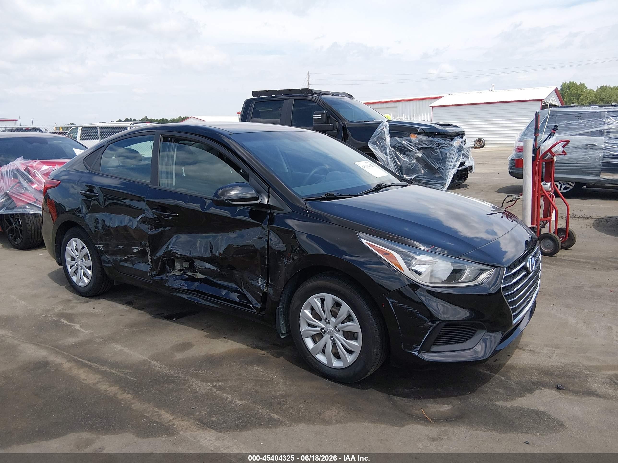2022 Hyundai Accent SEL, VIN 3KPC24A65NE153666 — Side