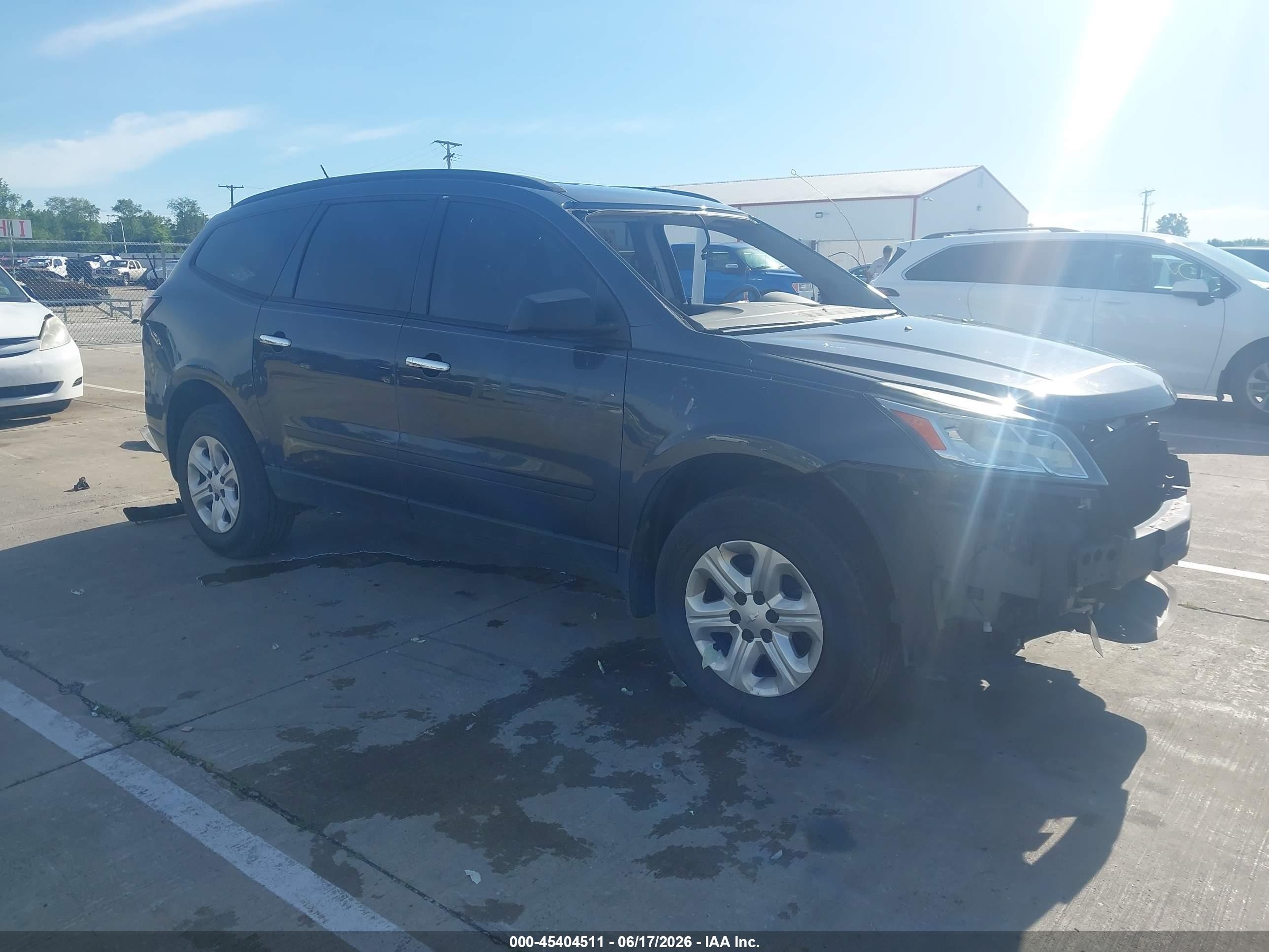 2014 Chevrolet Traverse LS, VIN 1GNKRFKD9EJ216584 — Front end