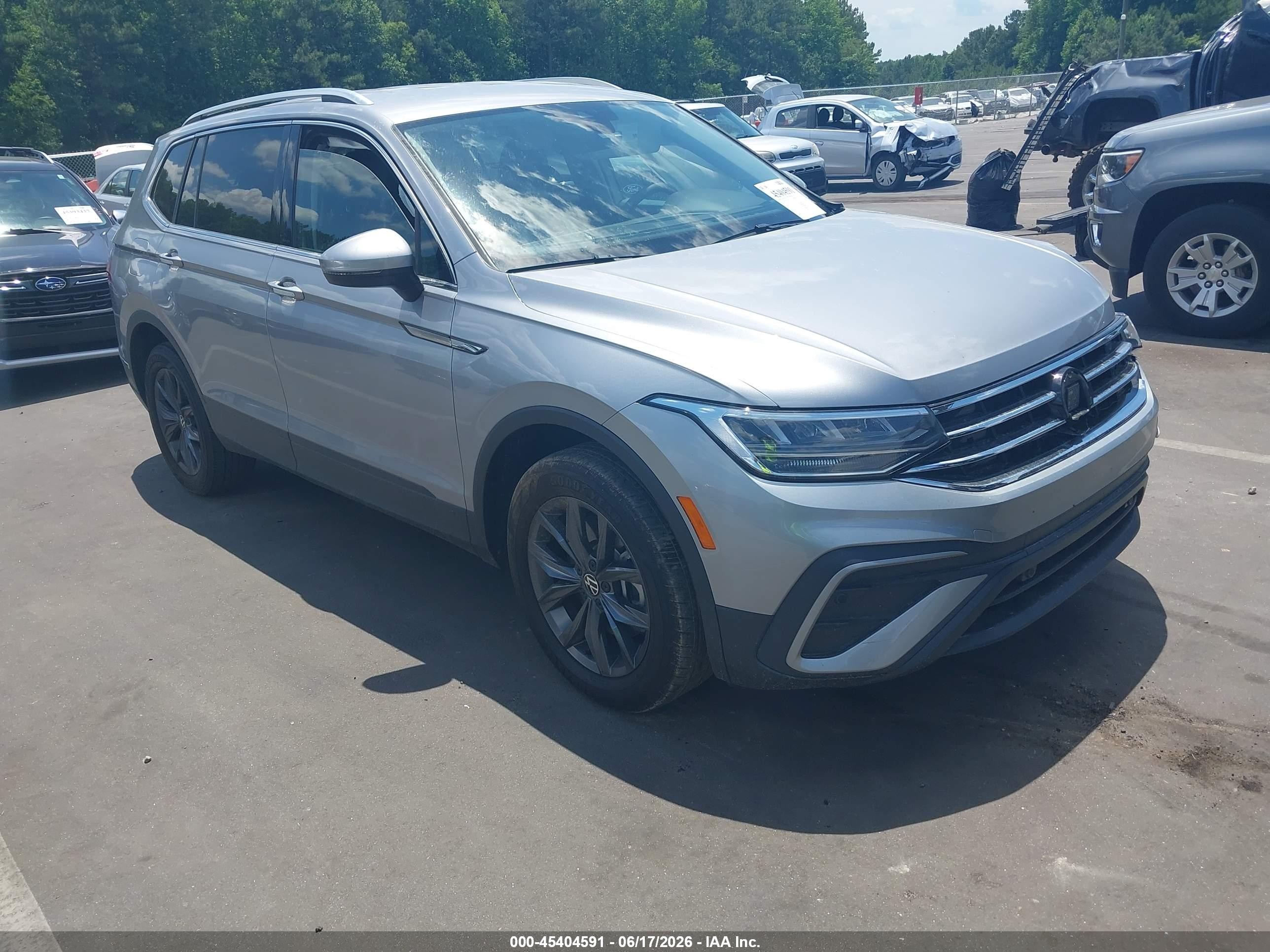2023 Volkswagen Tiguan SE, VIN 3VV3B7AX0PM139422 — Front end