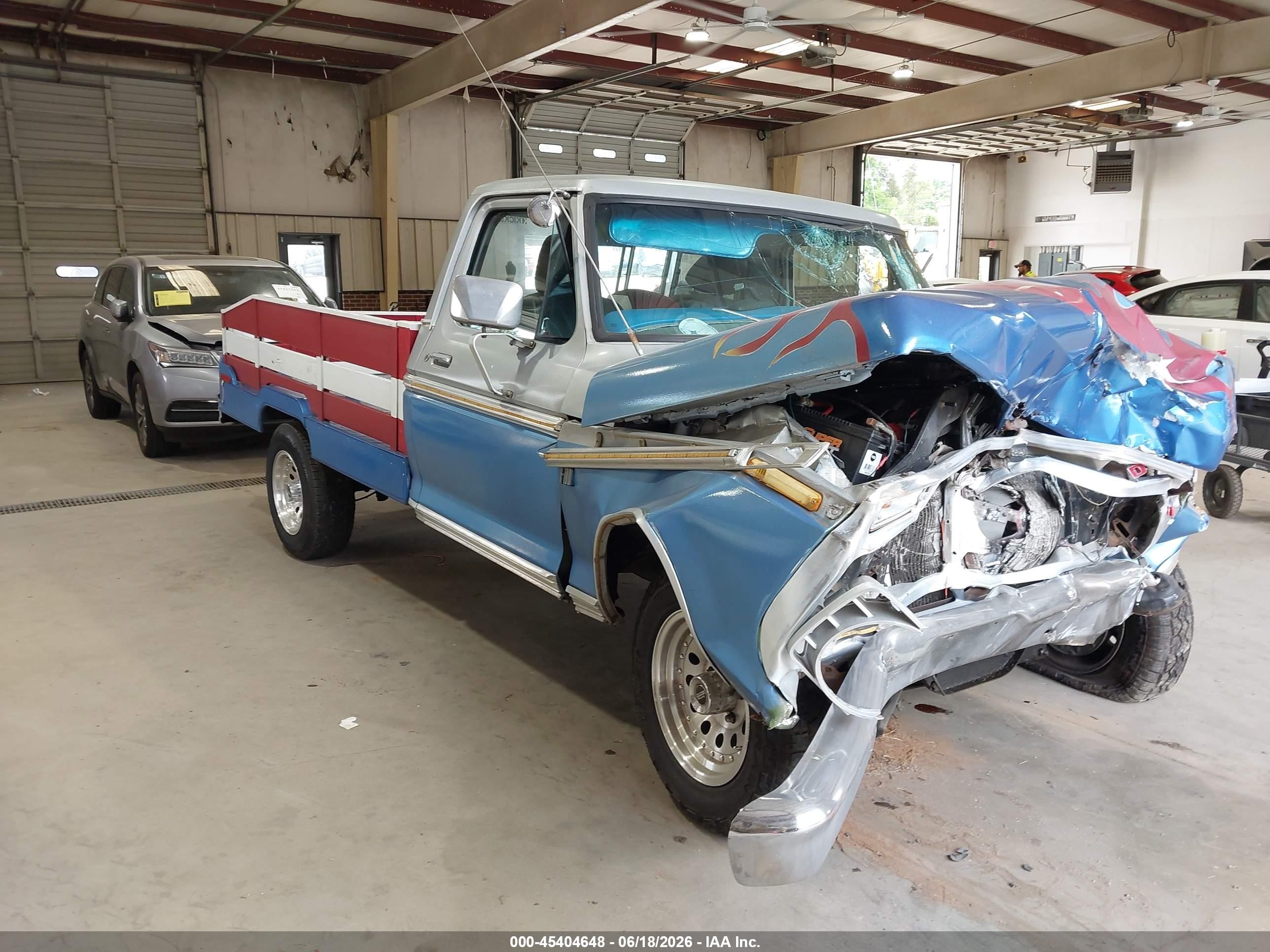 1974 Ford F-100, VIN 000000F10HNS42713 — Front end