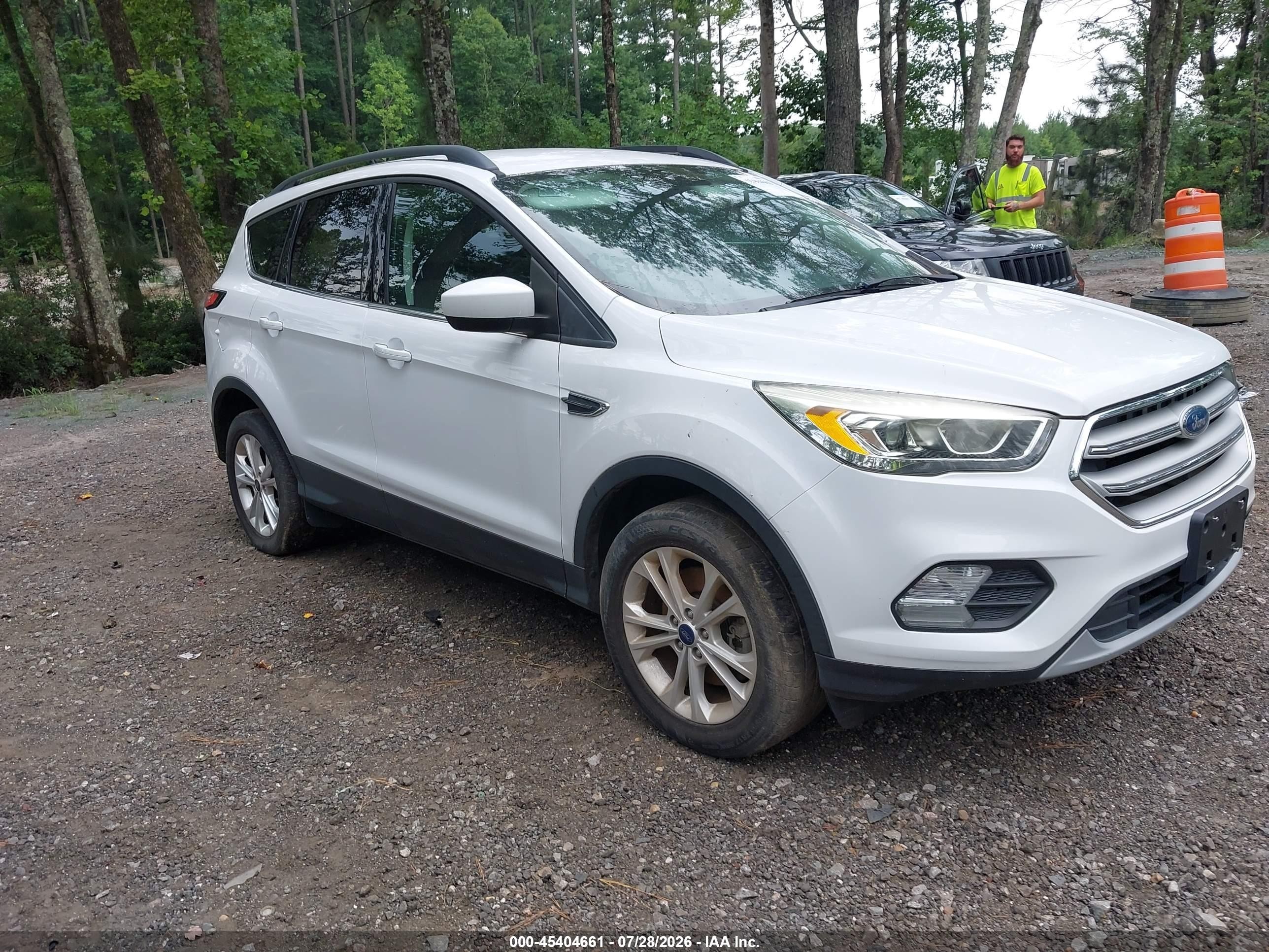 2018 Ford Escape SEL, VIN 1FMCU9HD0JUA49606 — Normal wear