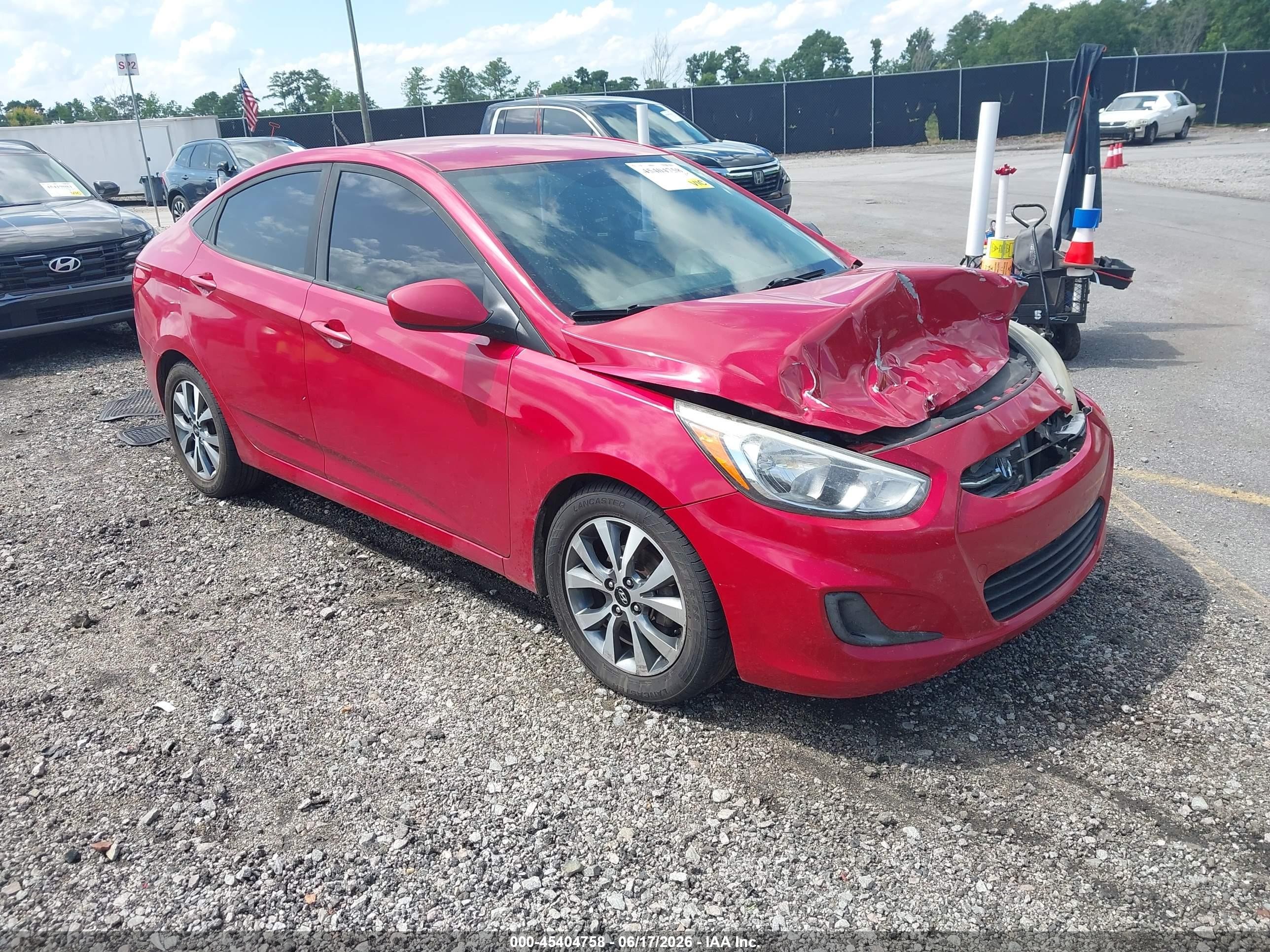 2017 Hyundai Accent SE, VIN KMHCT4AE1HU343647 — Перед