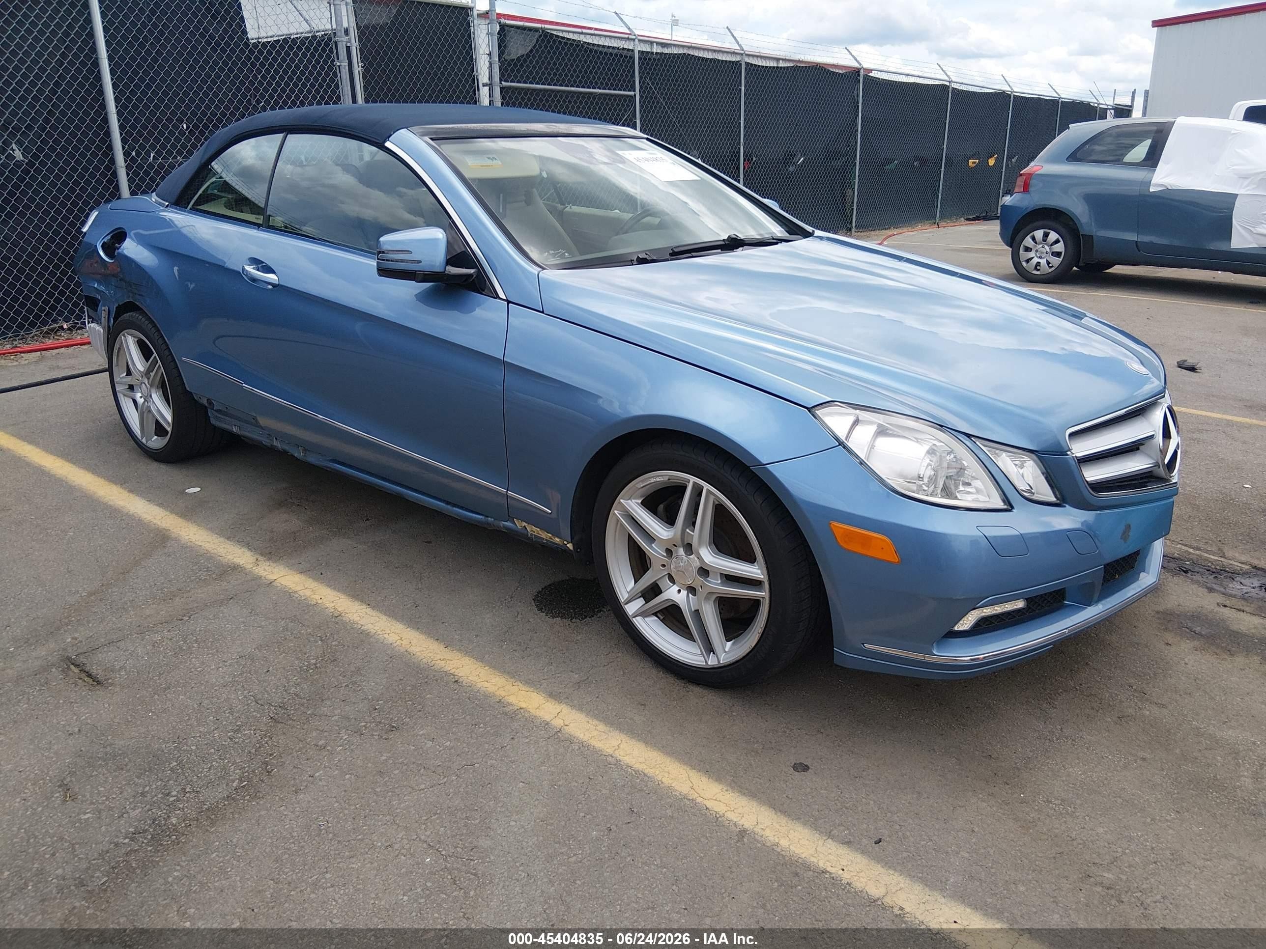 2011 Mercedes-Benz E 350, VIN WDDKK5GF9BF063713 — Rear end