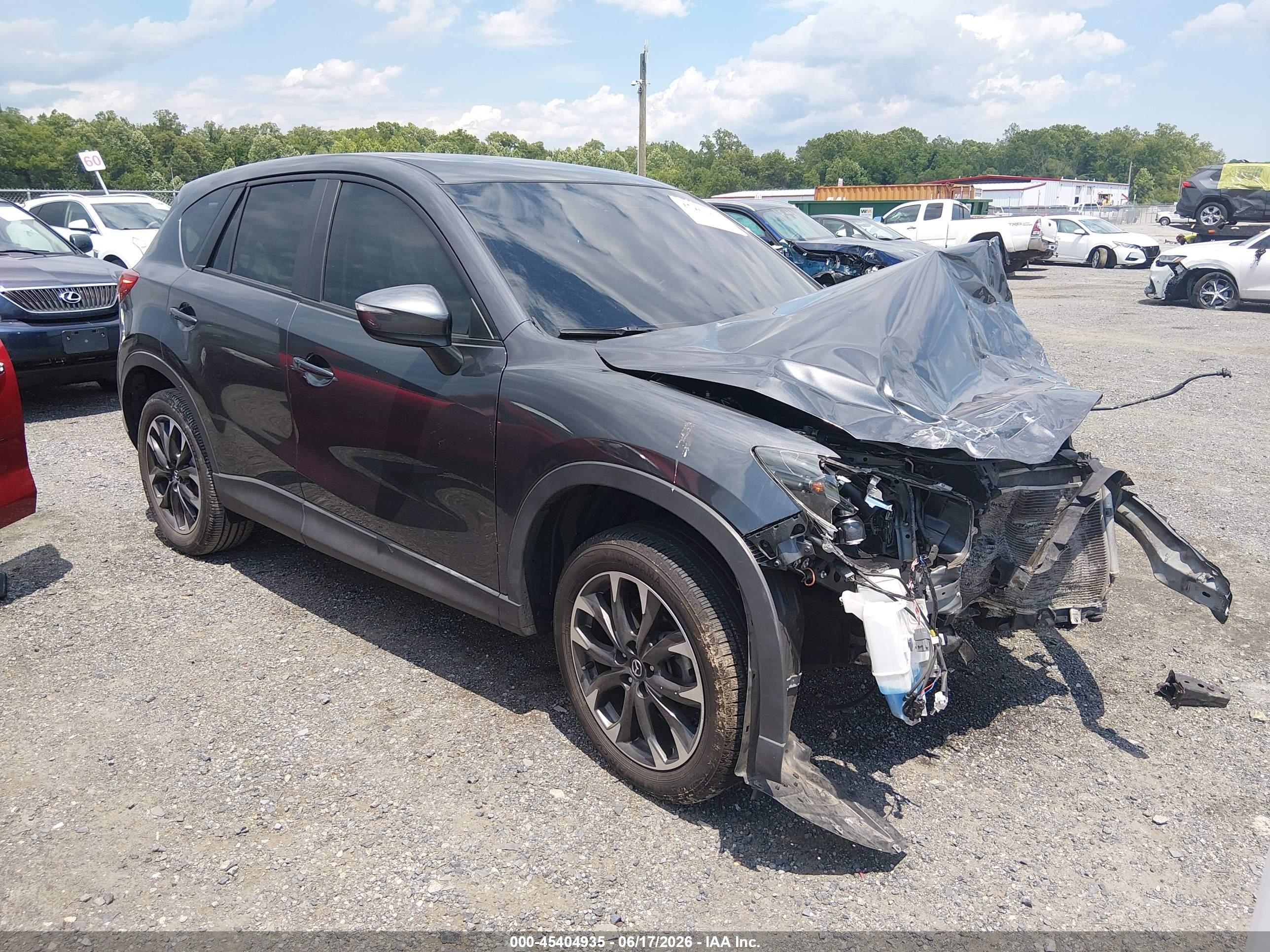 2016 Mazda CX-5 Grand Touring, VIN JM3KE2DY8G0712988 — Front end