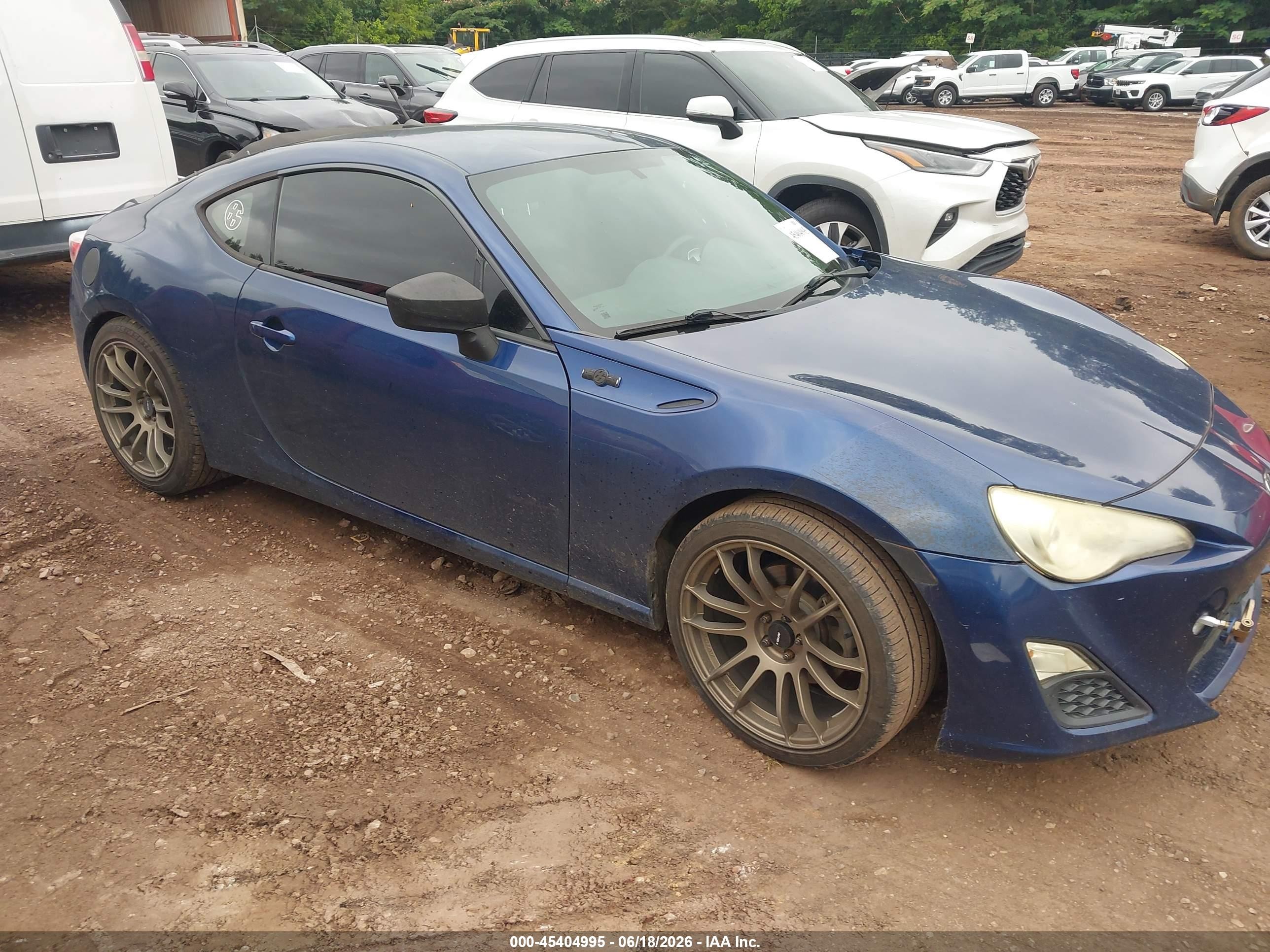 2013 Scion FR-S, VIN JF1ZNAA12D2720809 — Side