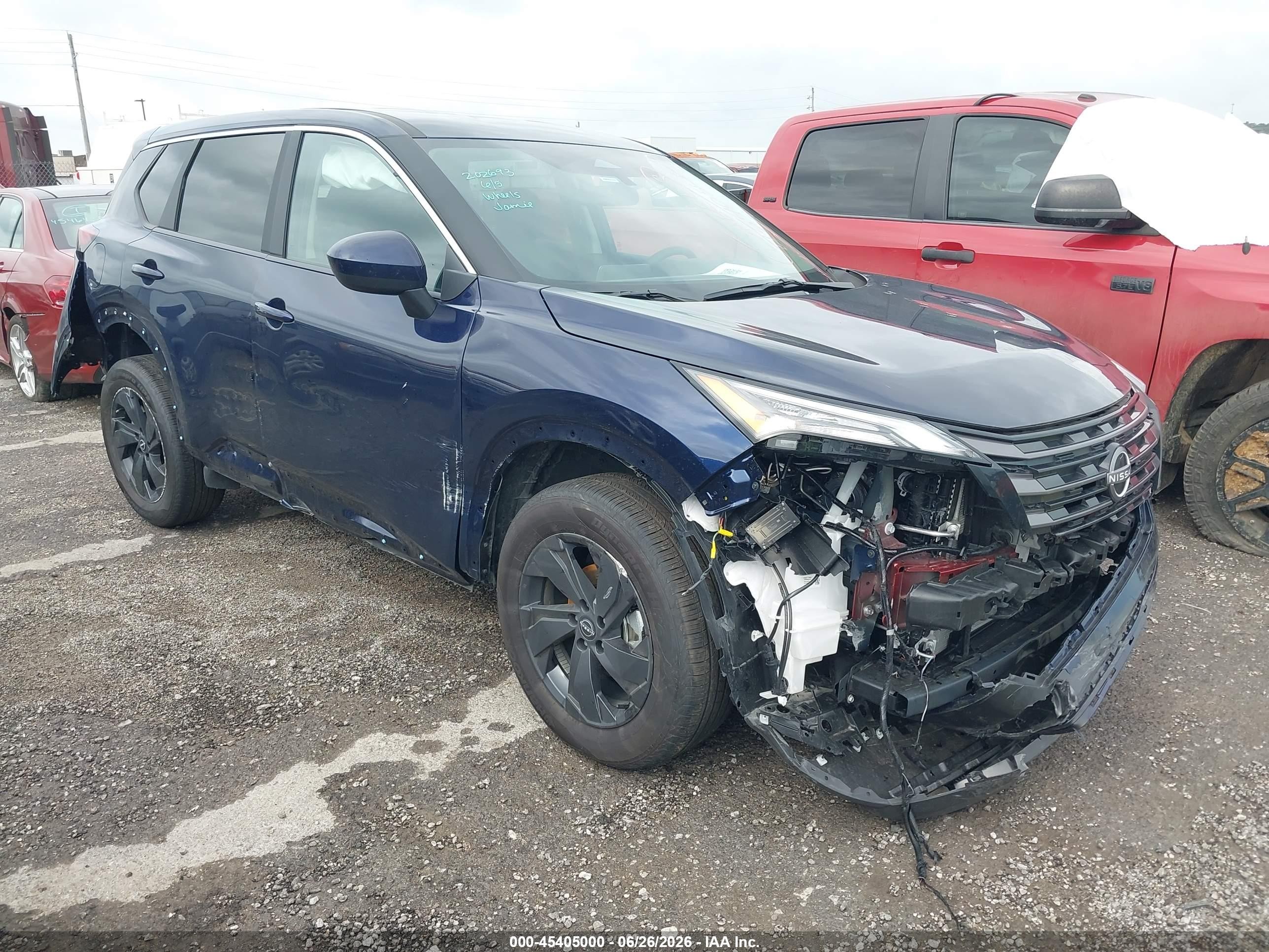 2026 Nissan Rogue SV, VIN 5N1BT3BB1TC764616 — По всему кузову