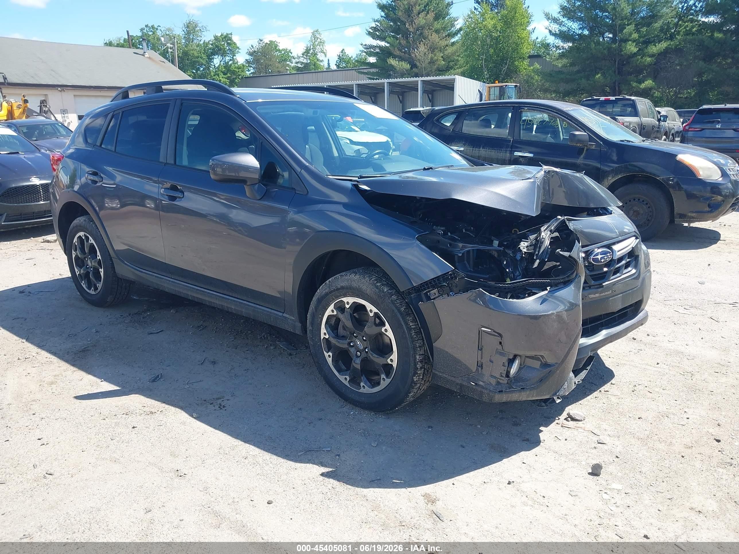 2023 Subaru Crosstrek Premium, VIN JF2GTAPCXP8209366 — Front end