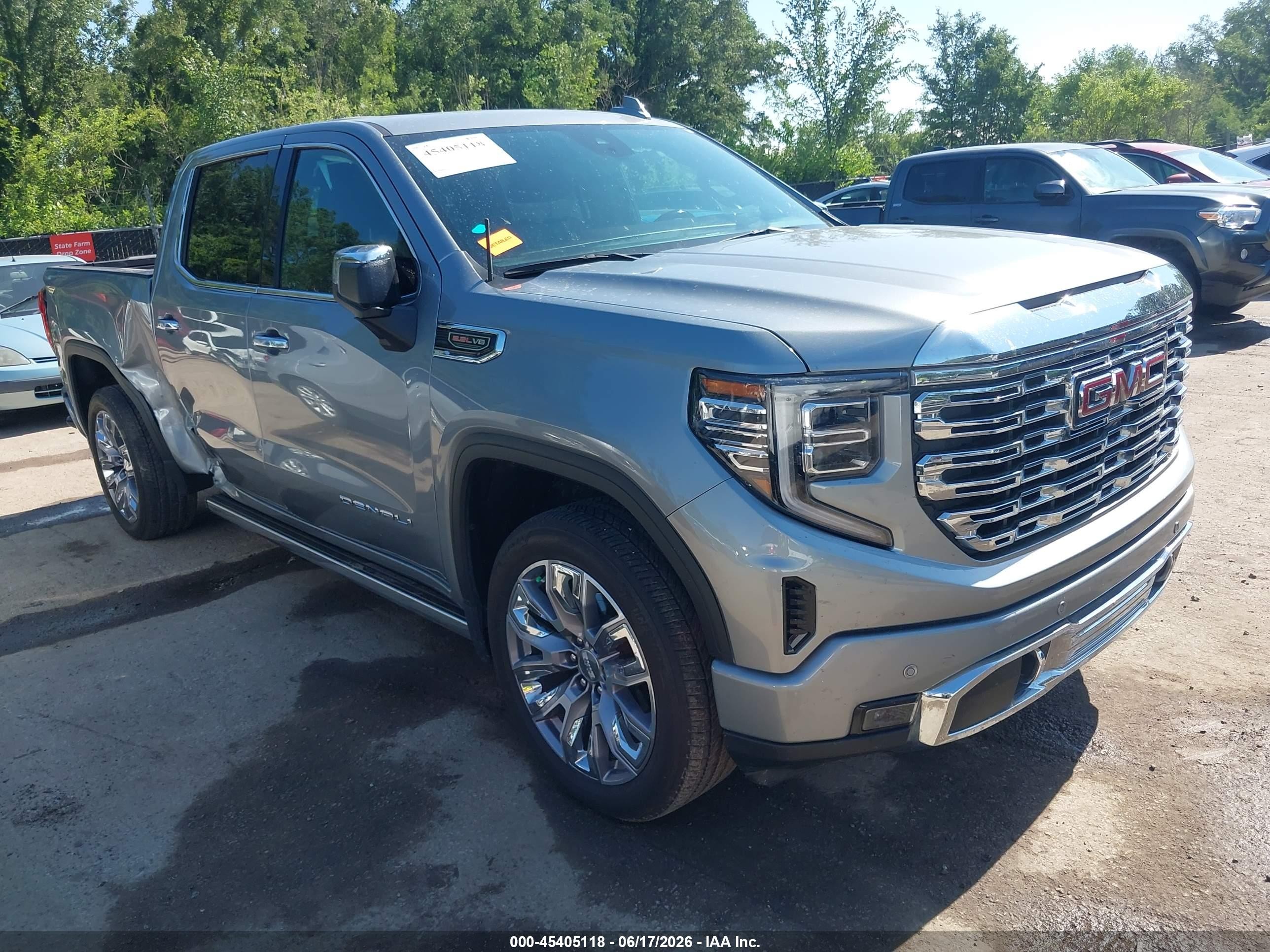 2023 GMC Sierra 1500 Denali, VIN 1GTUUGEL2PZ260097 — Rear end
