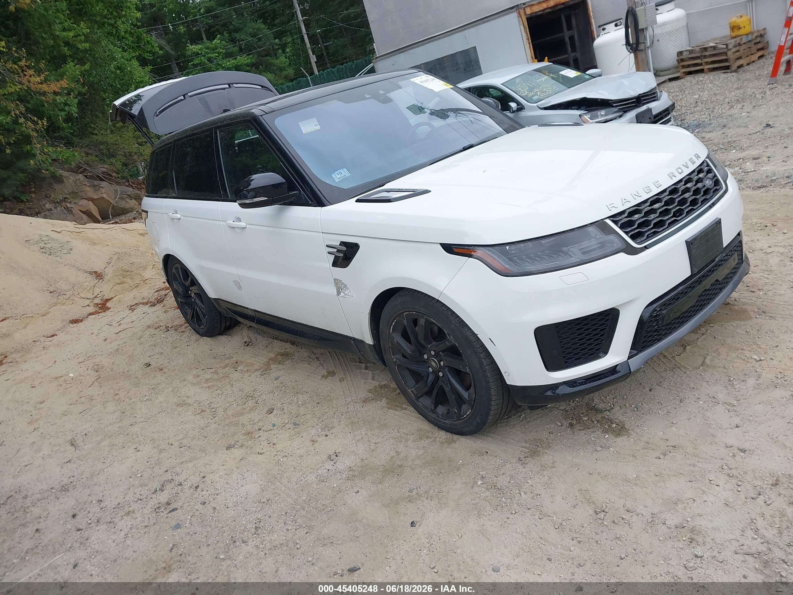 2018 Land Rover Range Rover Sport HSE, VIN SALWR2RV0JA813126 — Бок