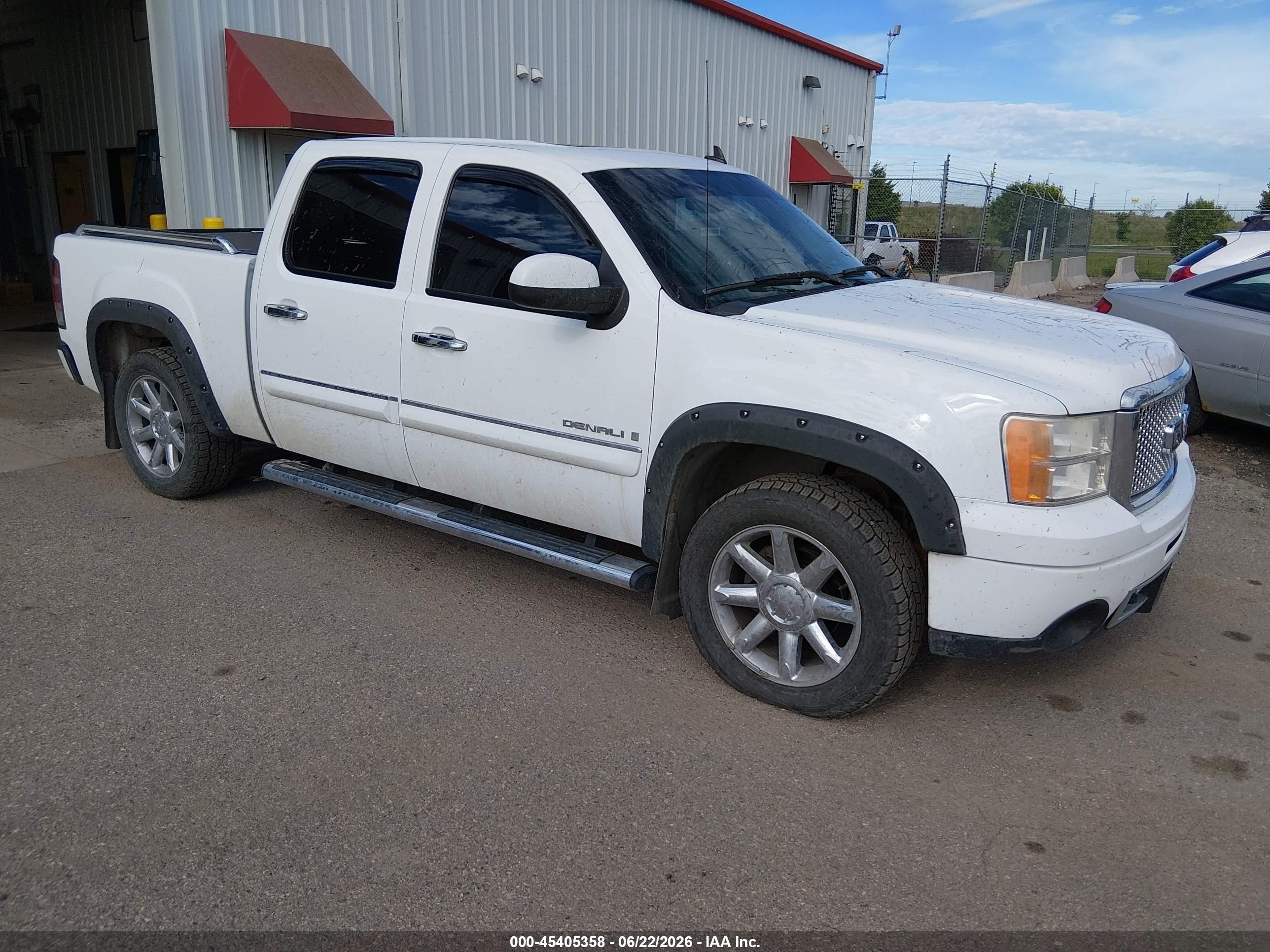 2007 GMC Sierra Denali, VIN 2GTEK638571682893 — Hail
