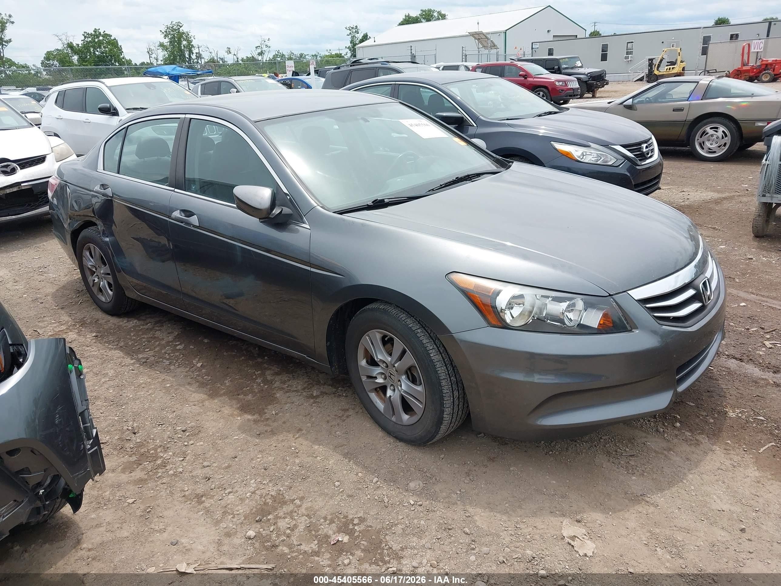 2011 Honda Accord SE, VIN 1HGCP2F60BA091205 — Rear end