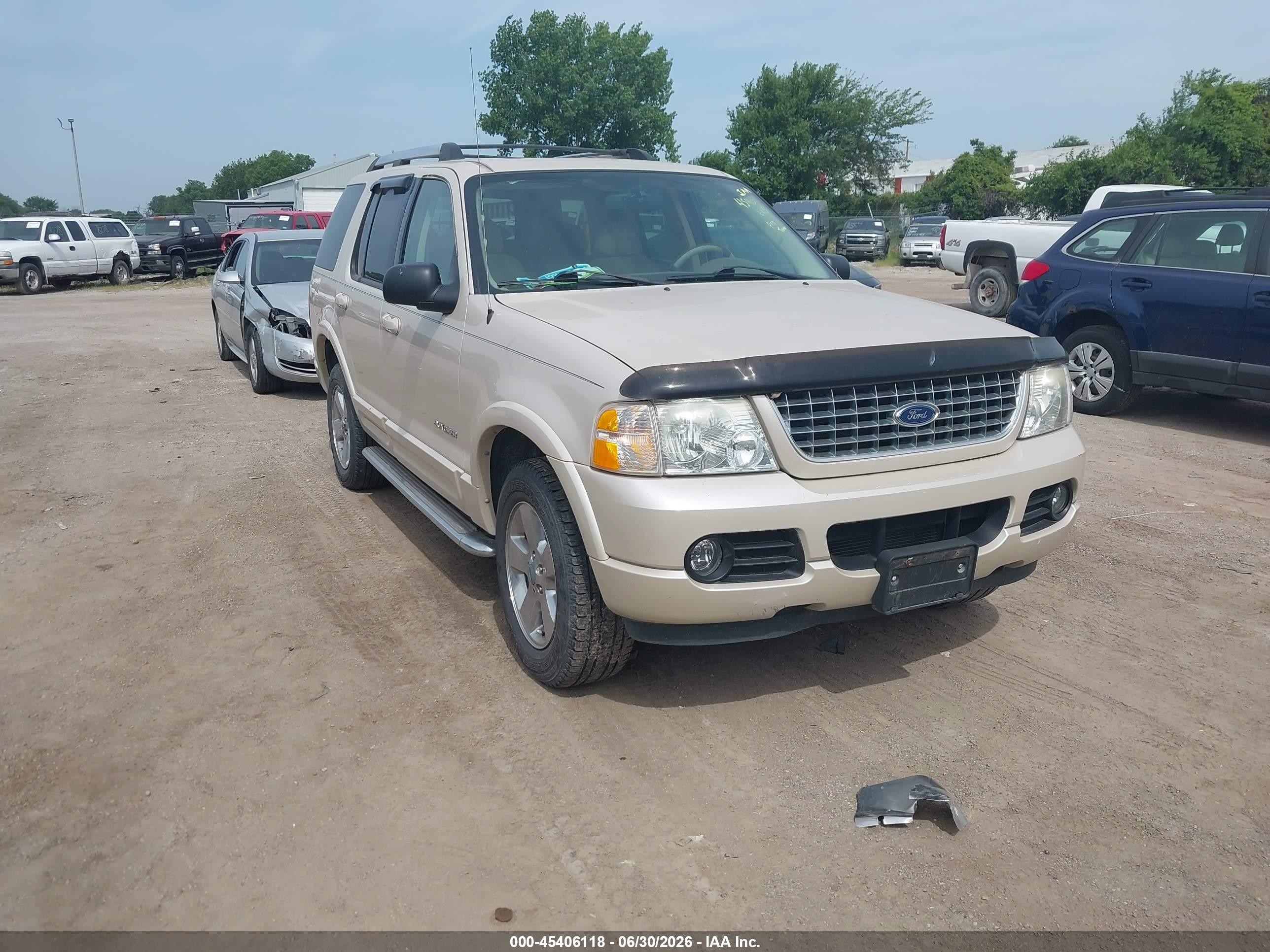 2005 Ford Explorer Limited, VIN 1FMZU75W55ZA50005 — Град