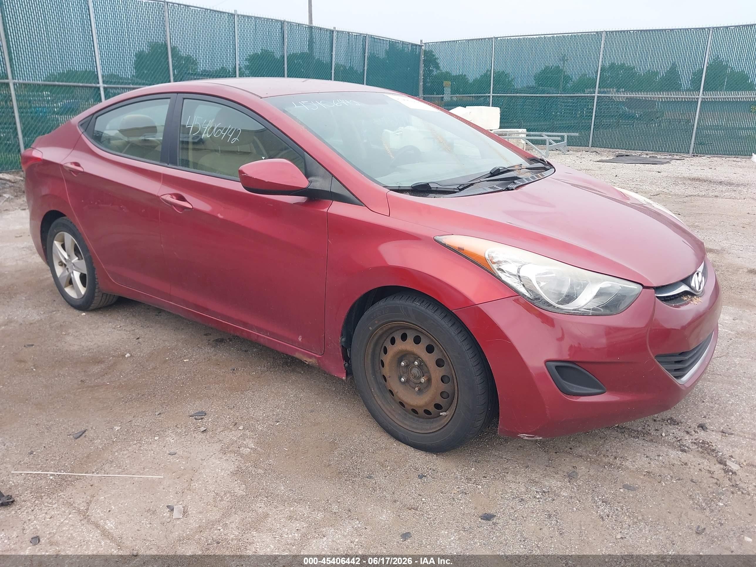 2013 Hyundai Elantra GLS, VIN 5NPDH4AE5DH310598 — Стихия