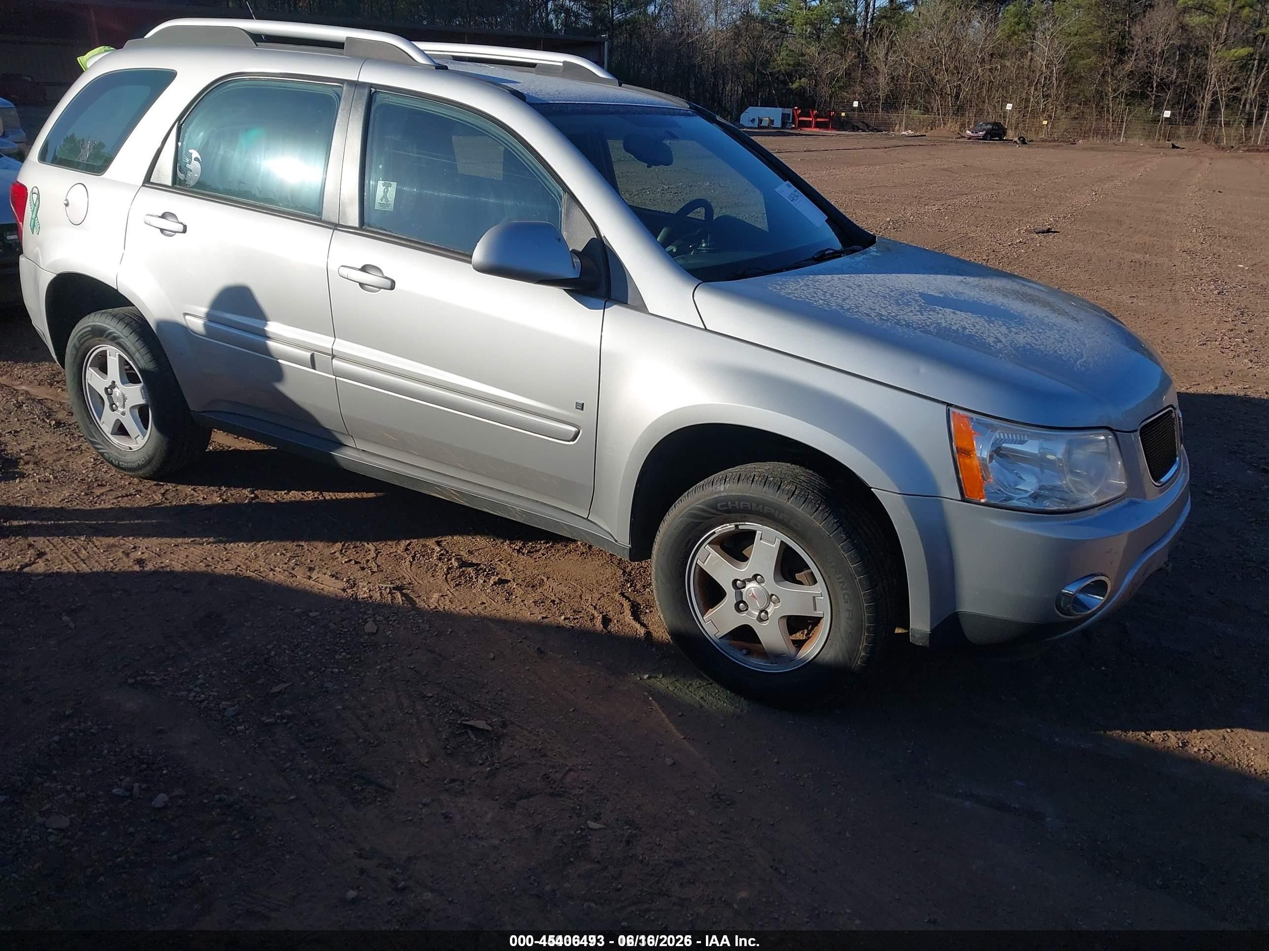 2008 Pontiac Torrent, VIN 2CKDL33F986301095 — Side
