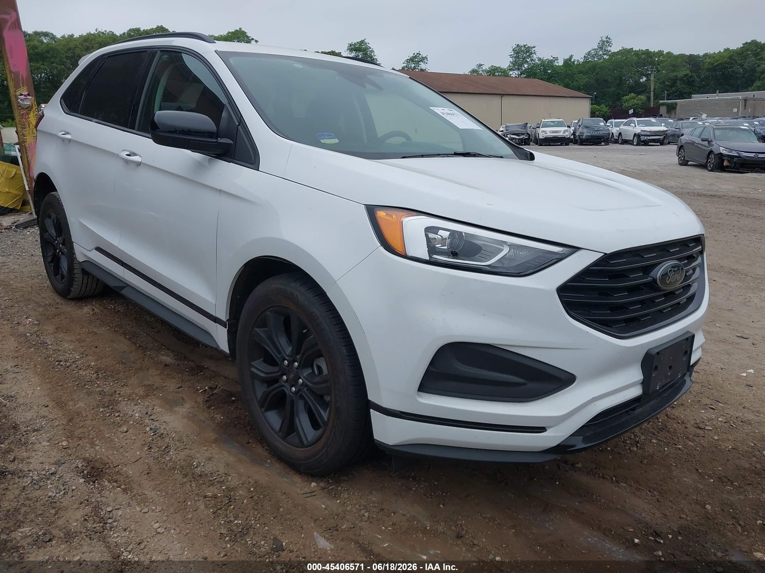 2024 Ford Edge SE, VIN 2FMPK4G95RBA48542 — Зад