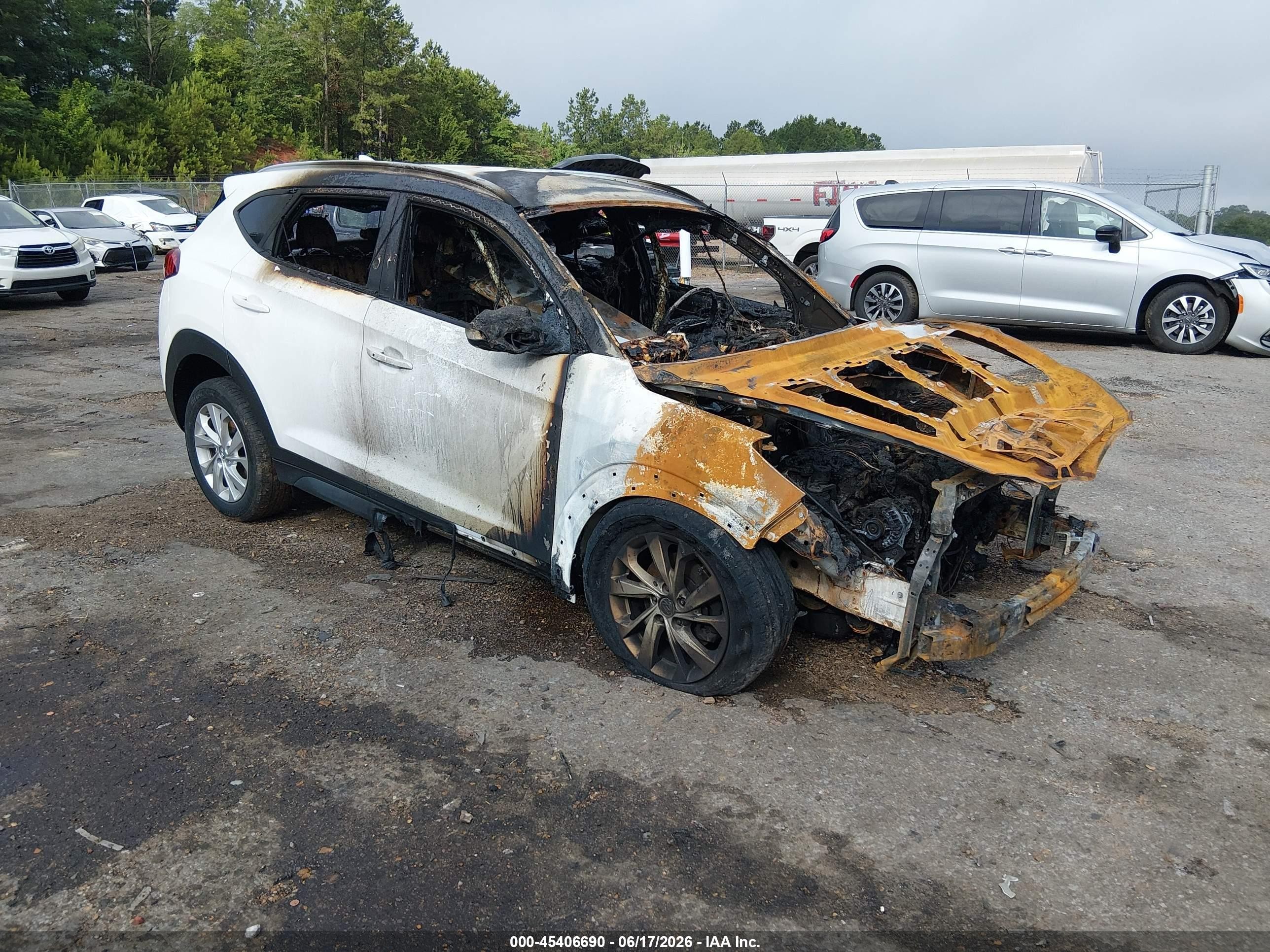 2019 Hyundai Tucson Value, VIN KM8J33A40KU970985 — Burn