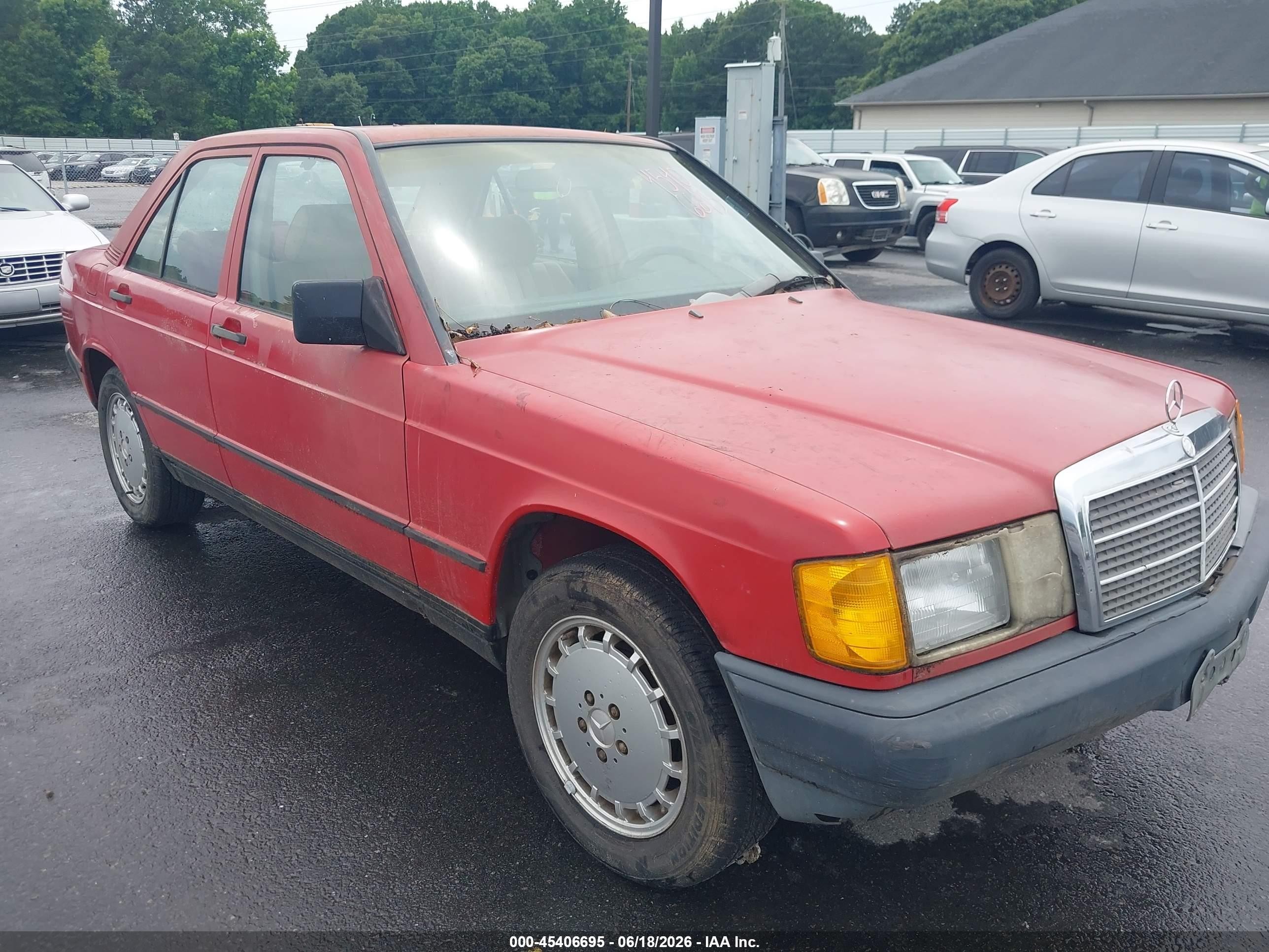 1988 Mercedes-Benz 190 E, VIN WDBDA28D7JF533459 — Normal wear