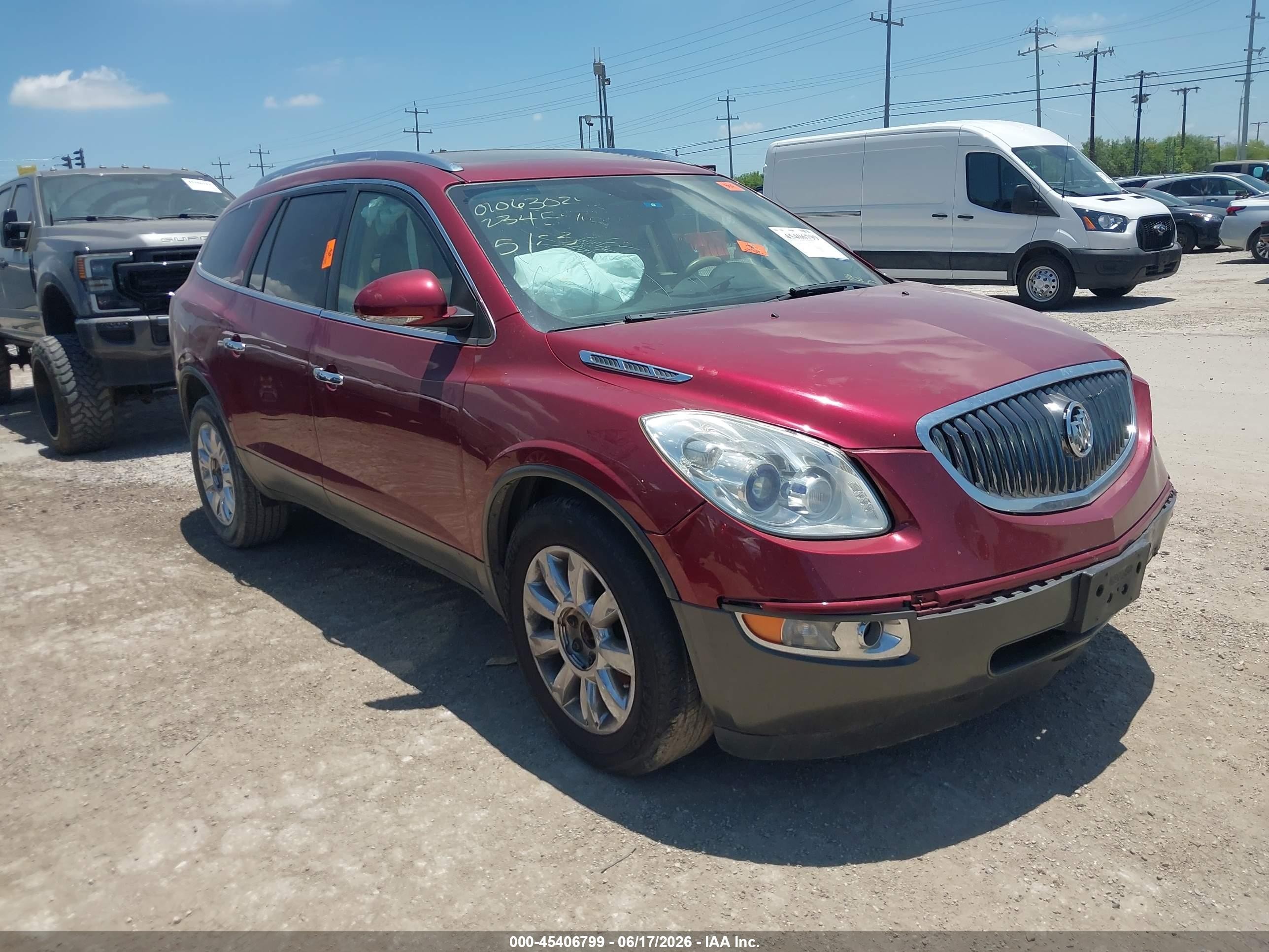 2011 Buick Enclave CXL-1, VIN 5GAKRBED4BJ234596 — Front end