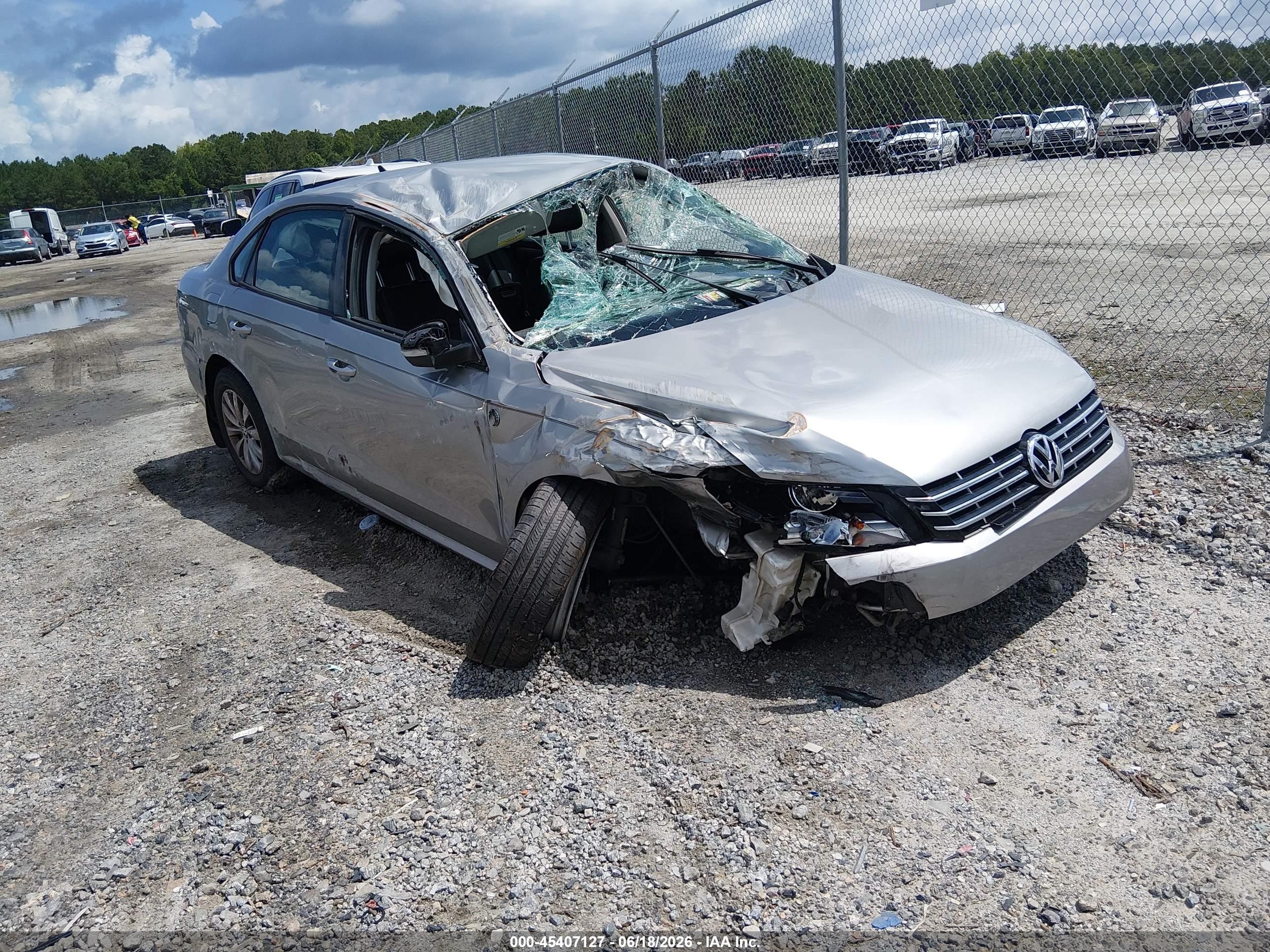 2013 Volkswagen Passat S, VIN 1VWAP7A36DC136698 — По всему кузову