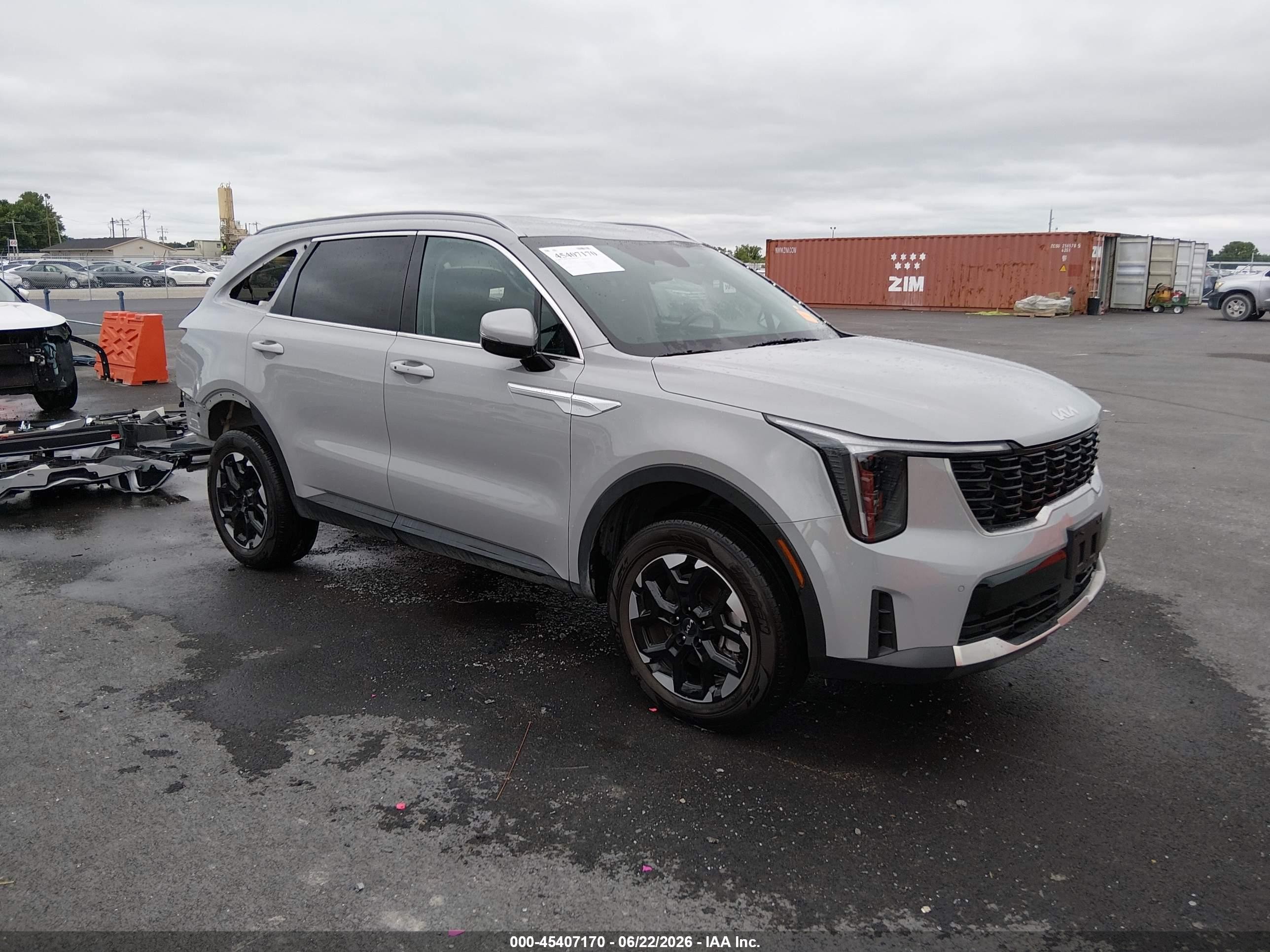 2025 Kia Sorento S, VIN 5XYRLDJC6SG401905 — Rear end