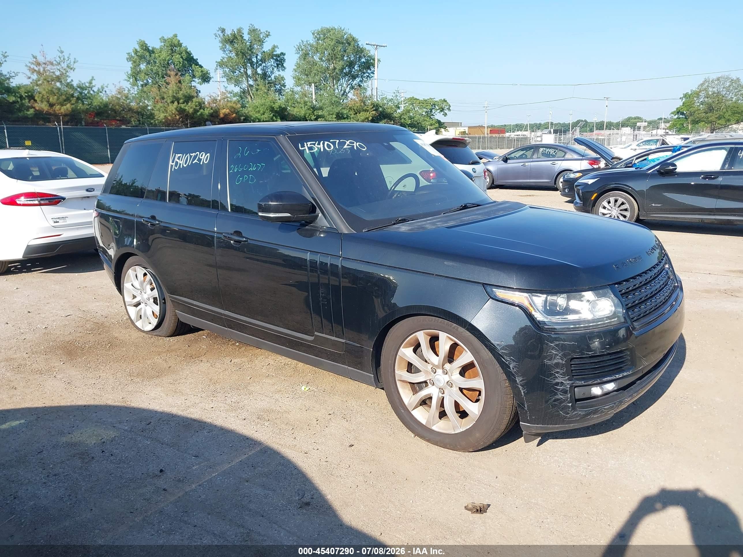 2016 Land Rover Range Rover HSE, VIN SALGS2PF1GA295878 — Side