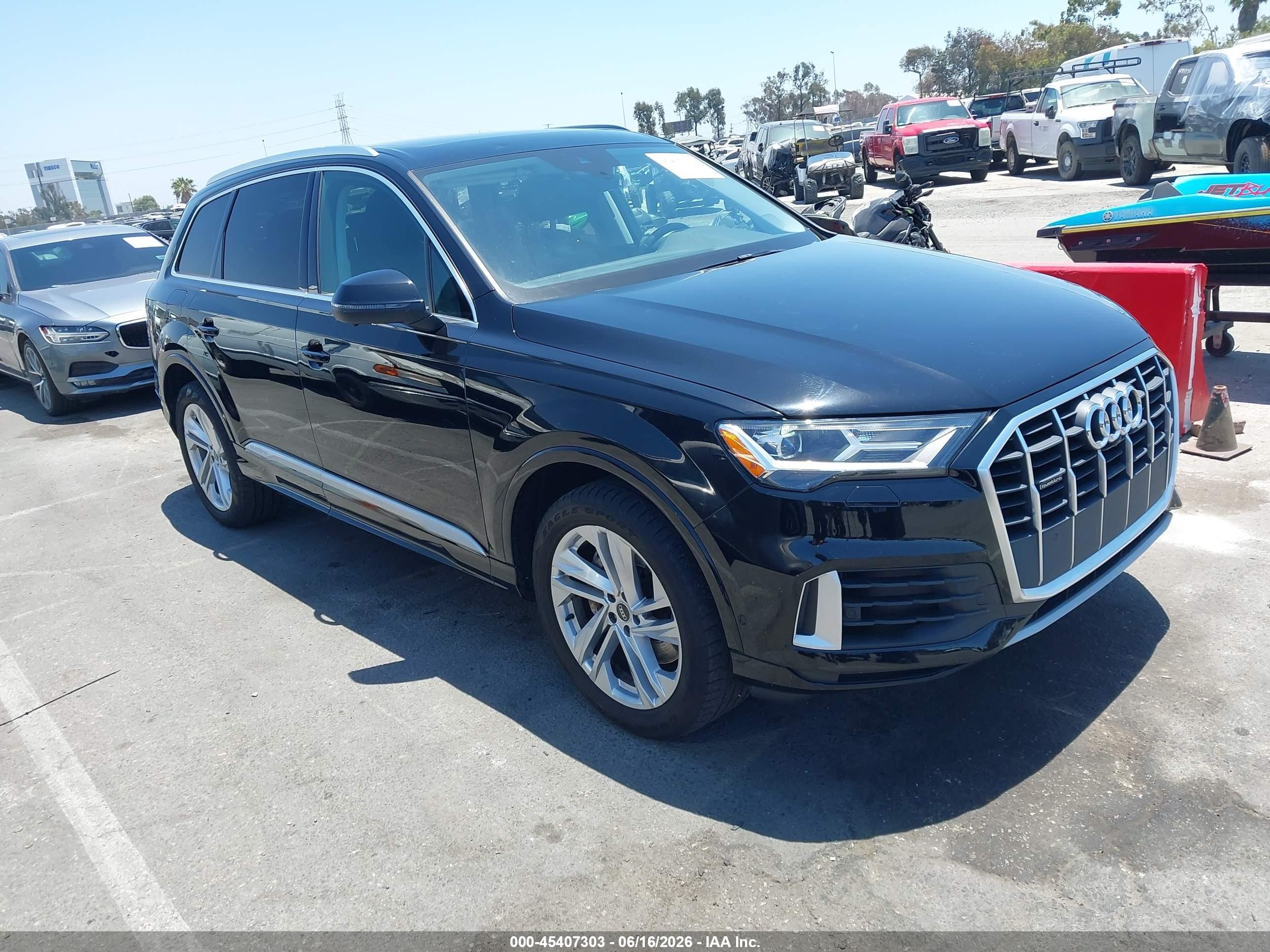 2021 Audi Q7 Premium Plus, VIN WA1LXAF72MD020715 — Обычный износ