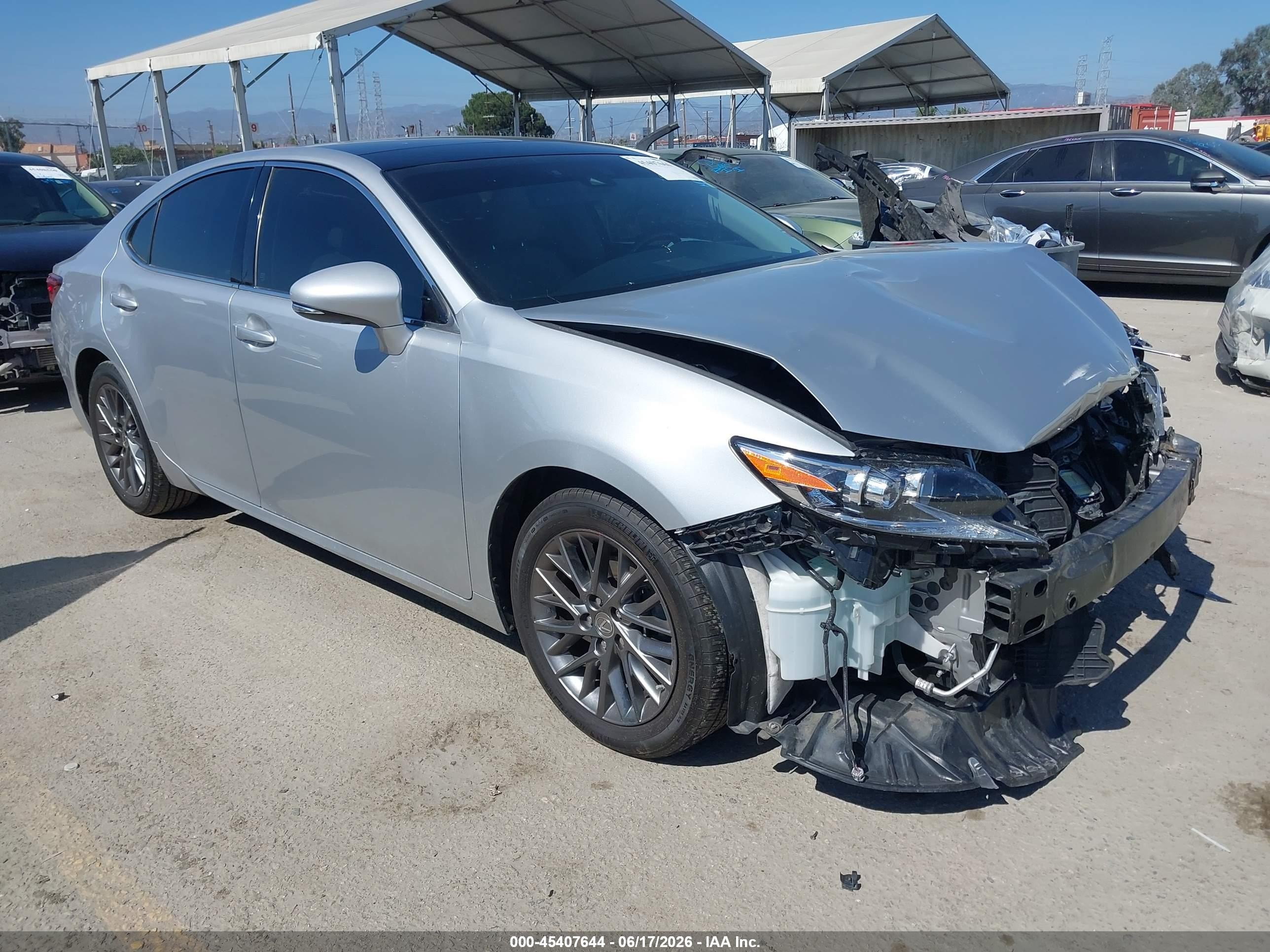 2018 Lexus ES 350, VIN 58ABK1GG9JU087794 — Front end