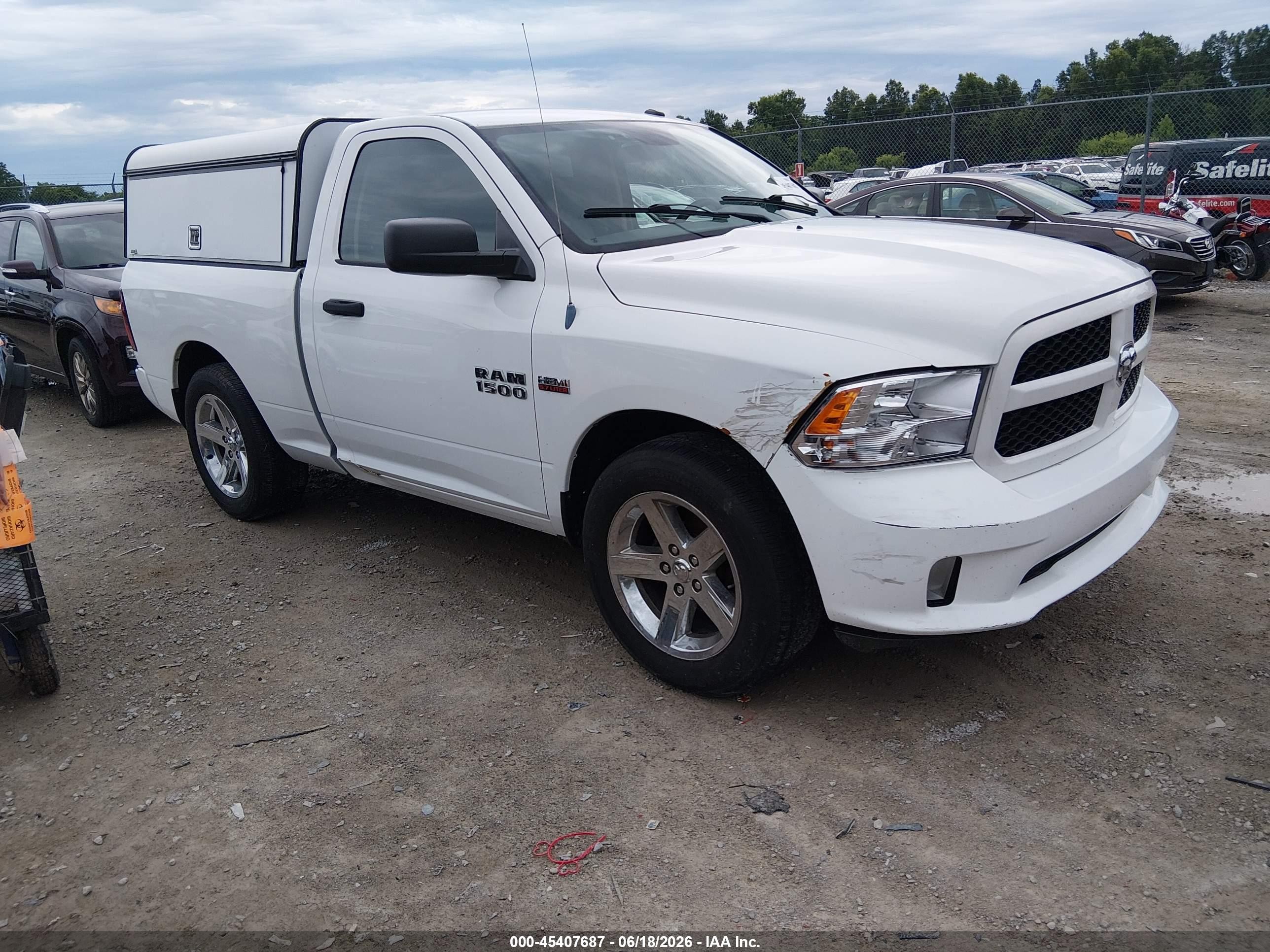 2013 Ram 1500 Express, VIN 3C6JR6AT8DG572531 — Side