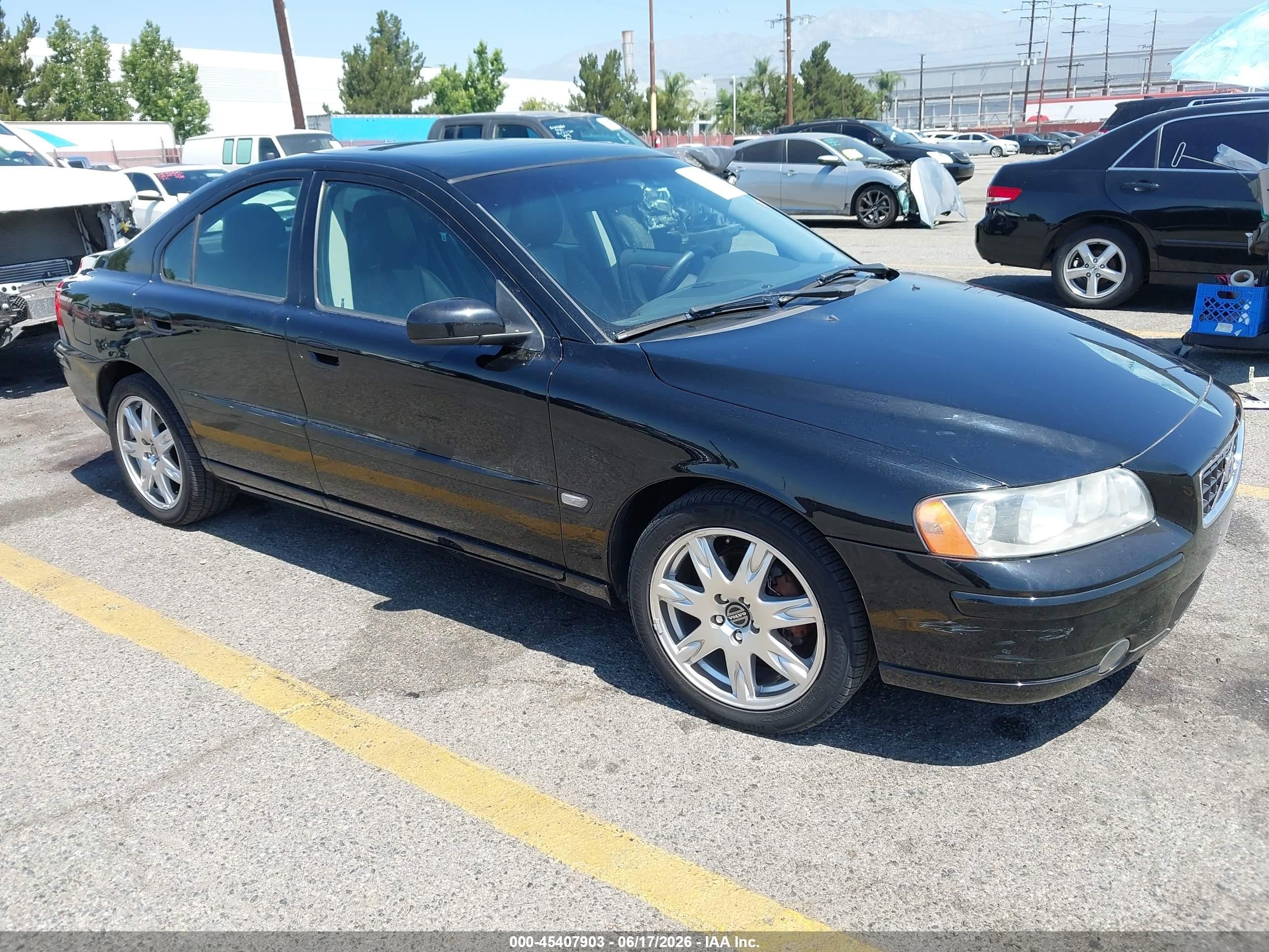 2006 Volvo S60 2.5L Turbo, VIN YV1RS592862543431 — Side