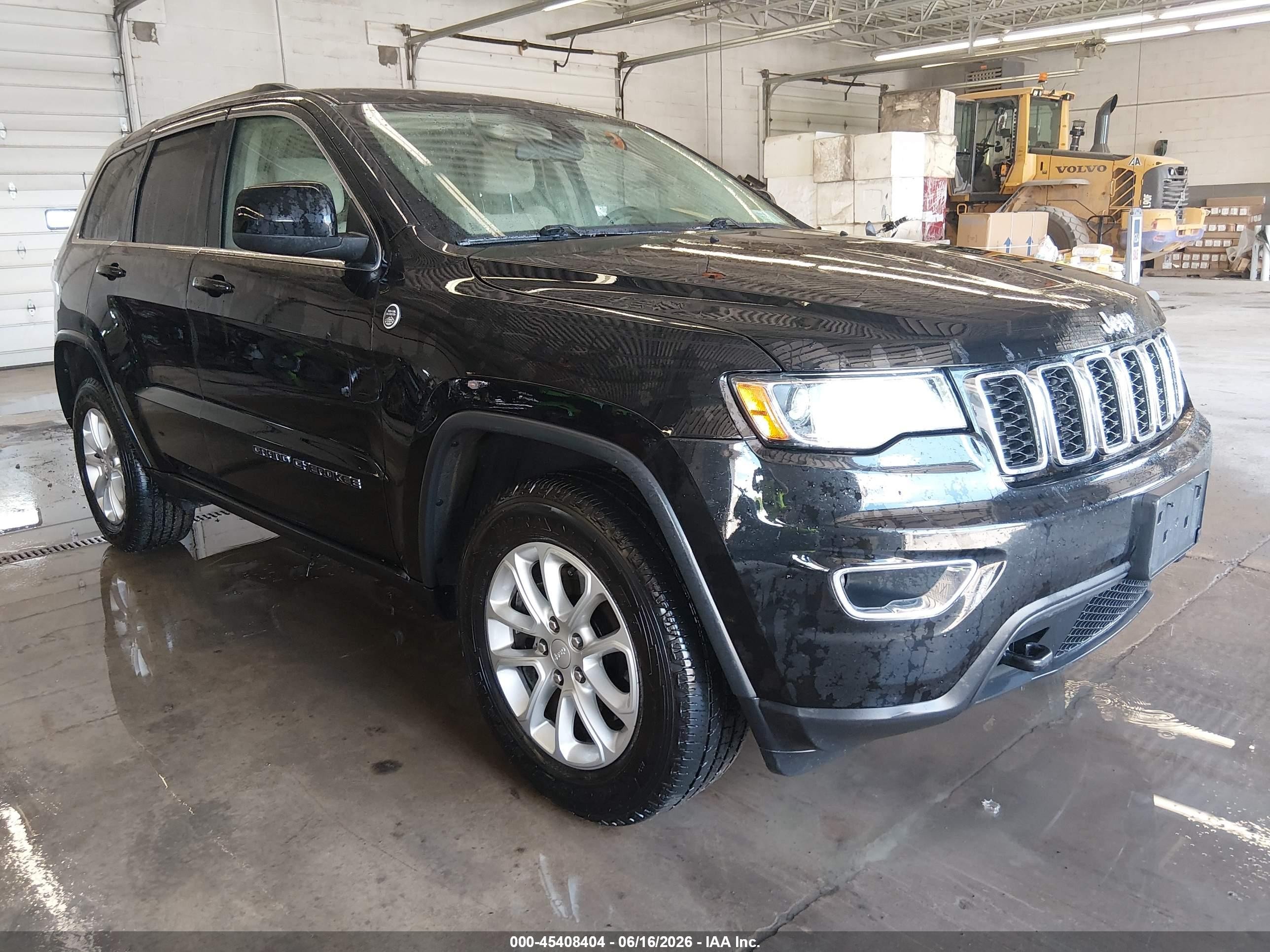 2021 Jeep Grand Cherokee Laredo X, VIN 1C4RJFAG9MC699488 — Front end
