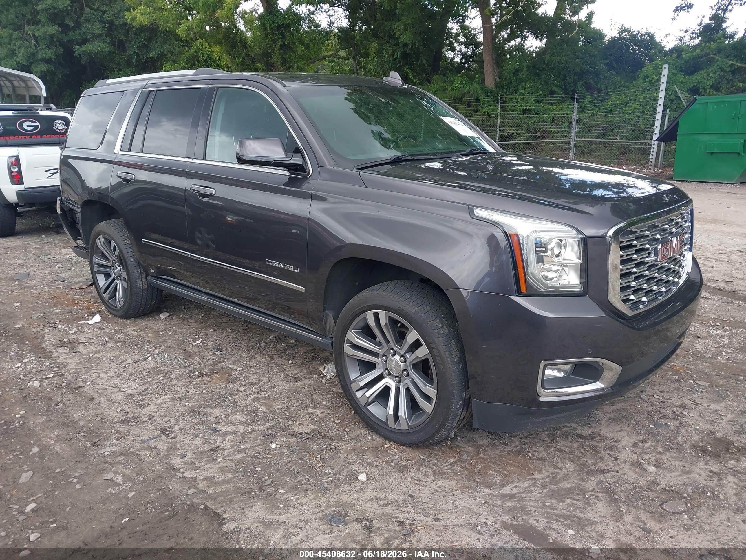 2018 GMC Yukon Denali, VIN 1GKS1CKJ7JR321662 — Зад