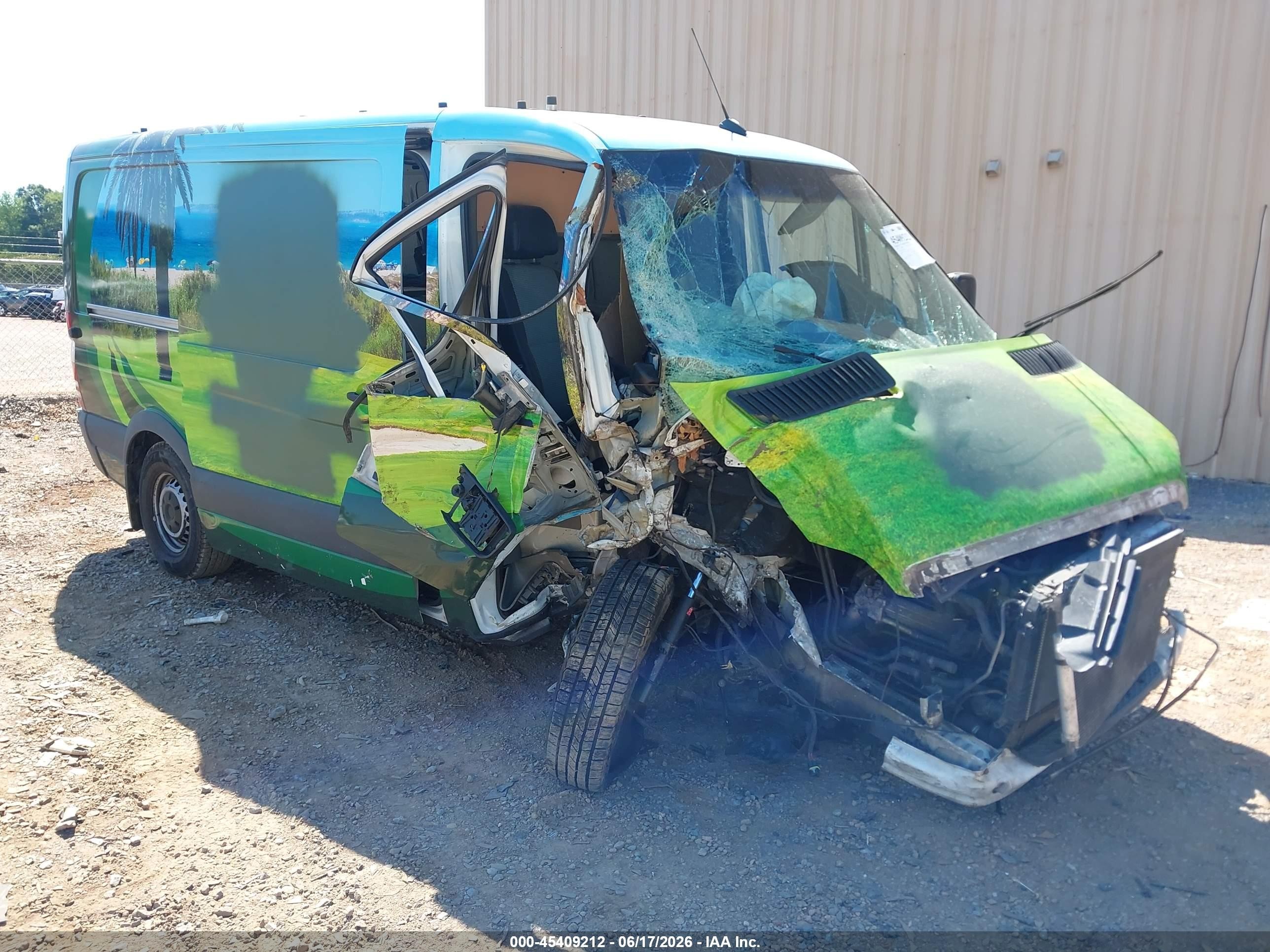 2008 Dodge Sprinter, VIN WD0PE745185287062 — Side