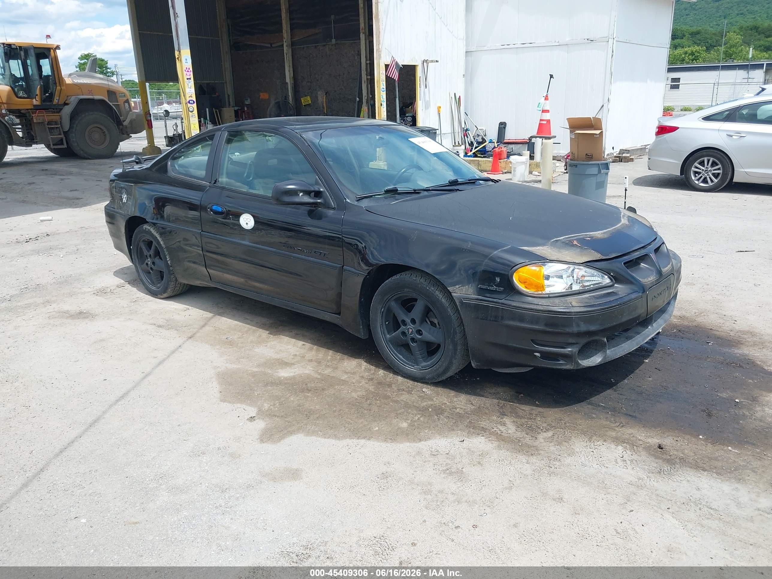 2001 Pontiac Grand Am GT, VIN 1G2NW12EX1C278783 — Front end
