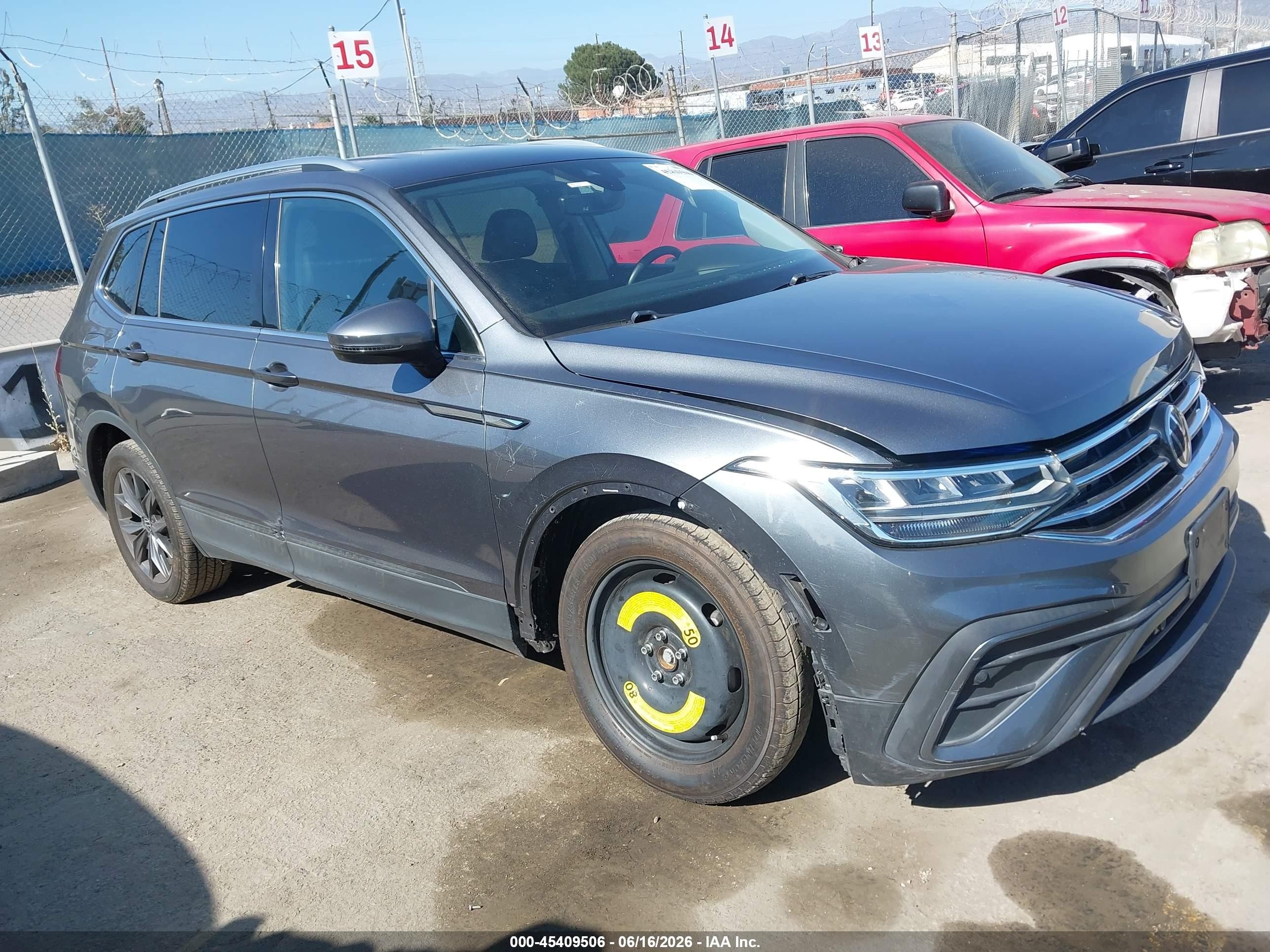 2022 Volkswagen Tiguan SE, VIN 3VV3B7AX1NM177660 — Repossession