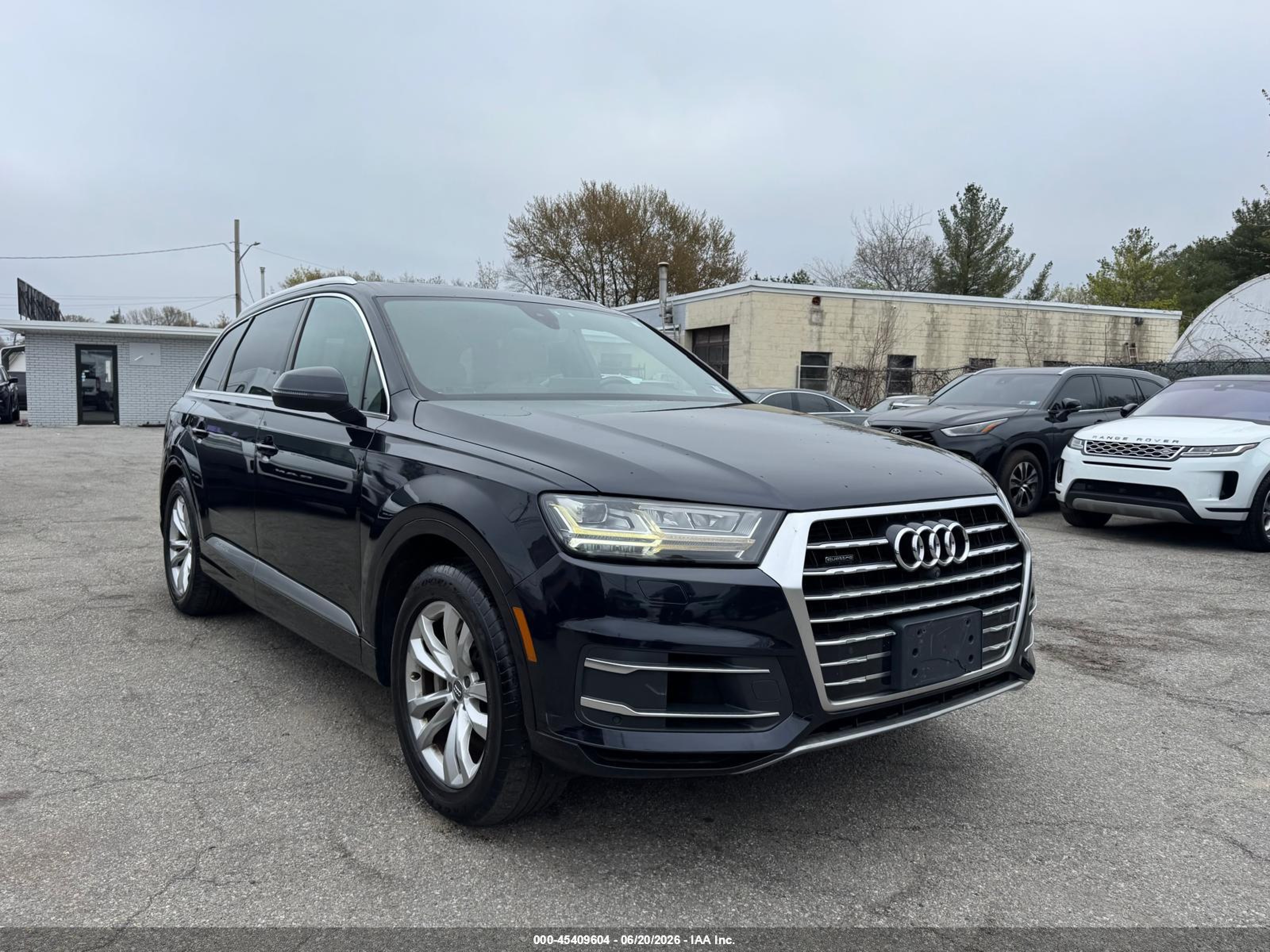 2017 Audi Q7 Premium Plus, VIN WA1LAAF7XHD031470 — Фото с аукциона