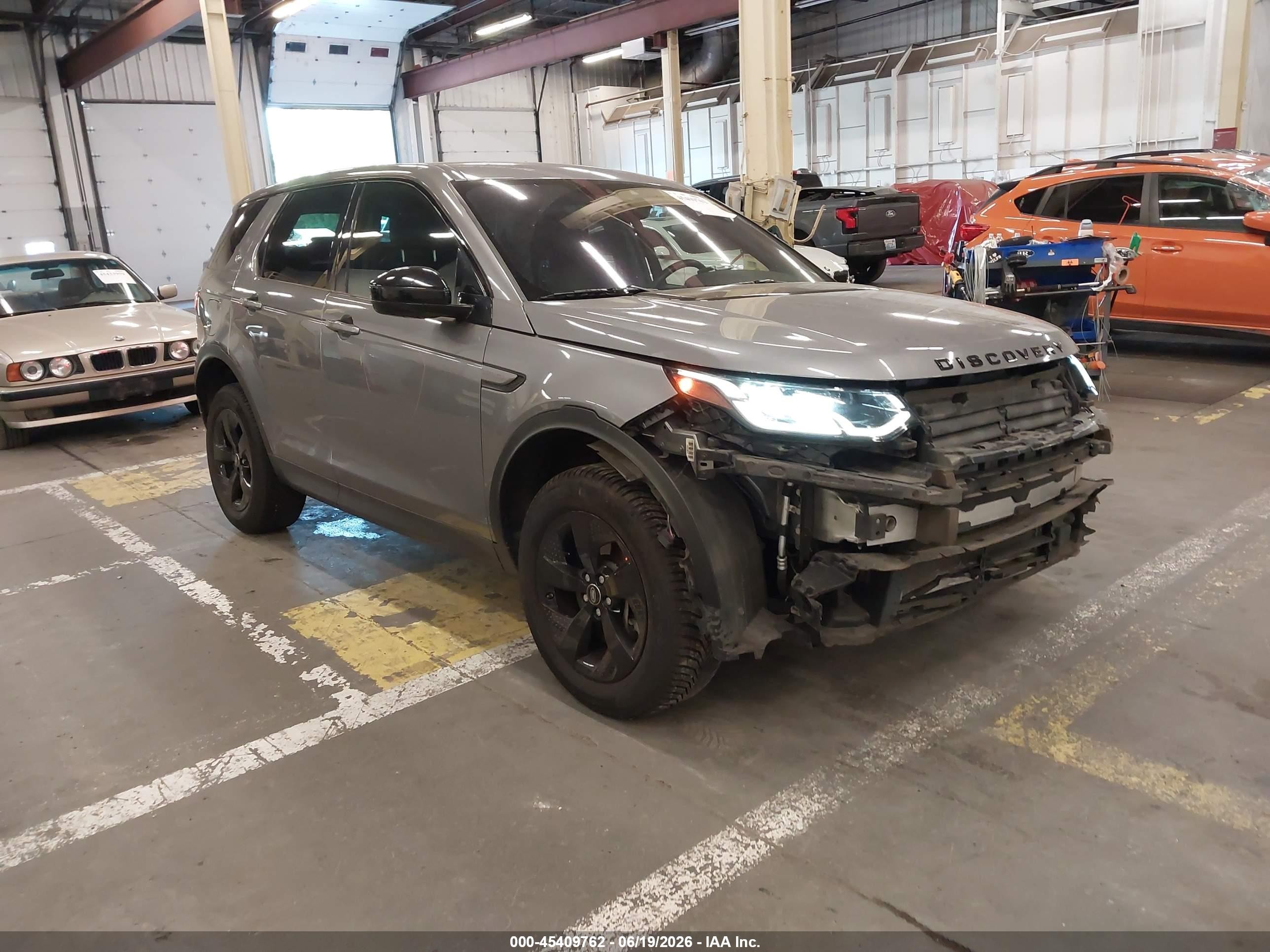 2020 Land Rover Discovery Sport S, VIN SALCJ2FX7LH852192 — Front end
