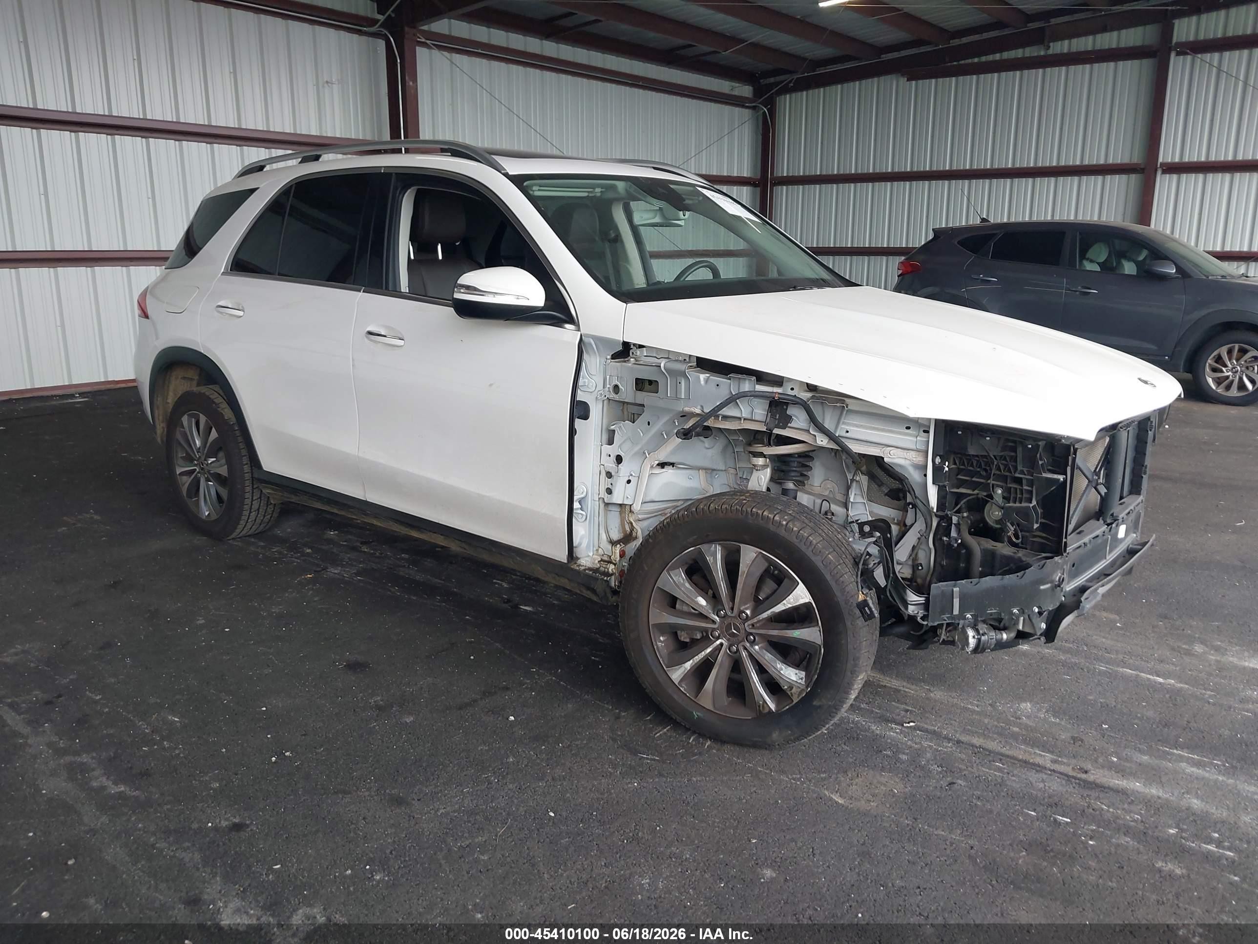2020 Mercedes-Benz GLE 350, VIN 4JGFB4JB8LA194119 — Front end