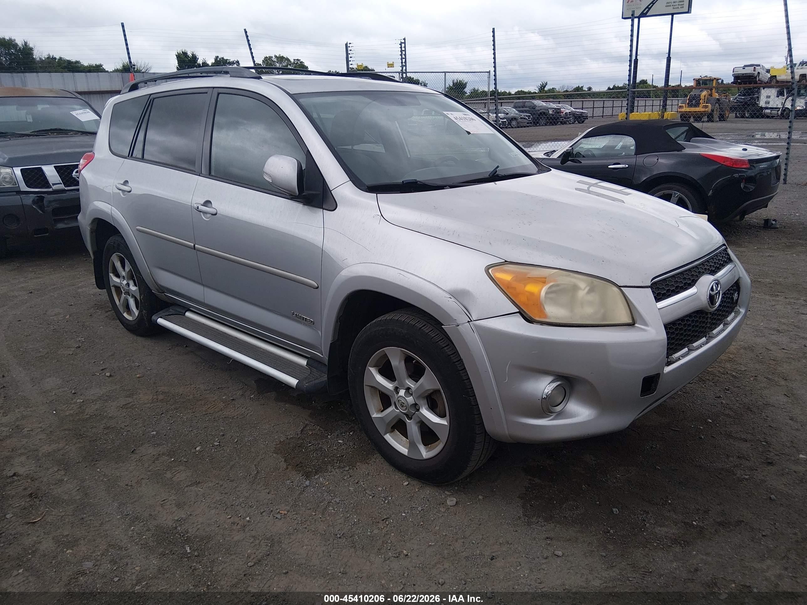 2009 Toyota RAV4 Limited, VIN 2T3ZK31V89W002245 — Normal wear