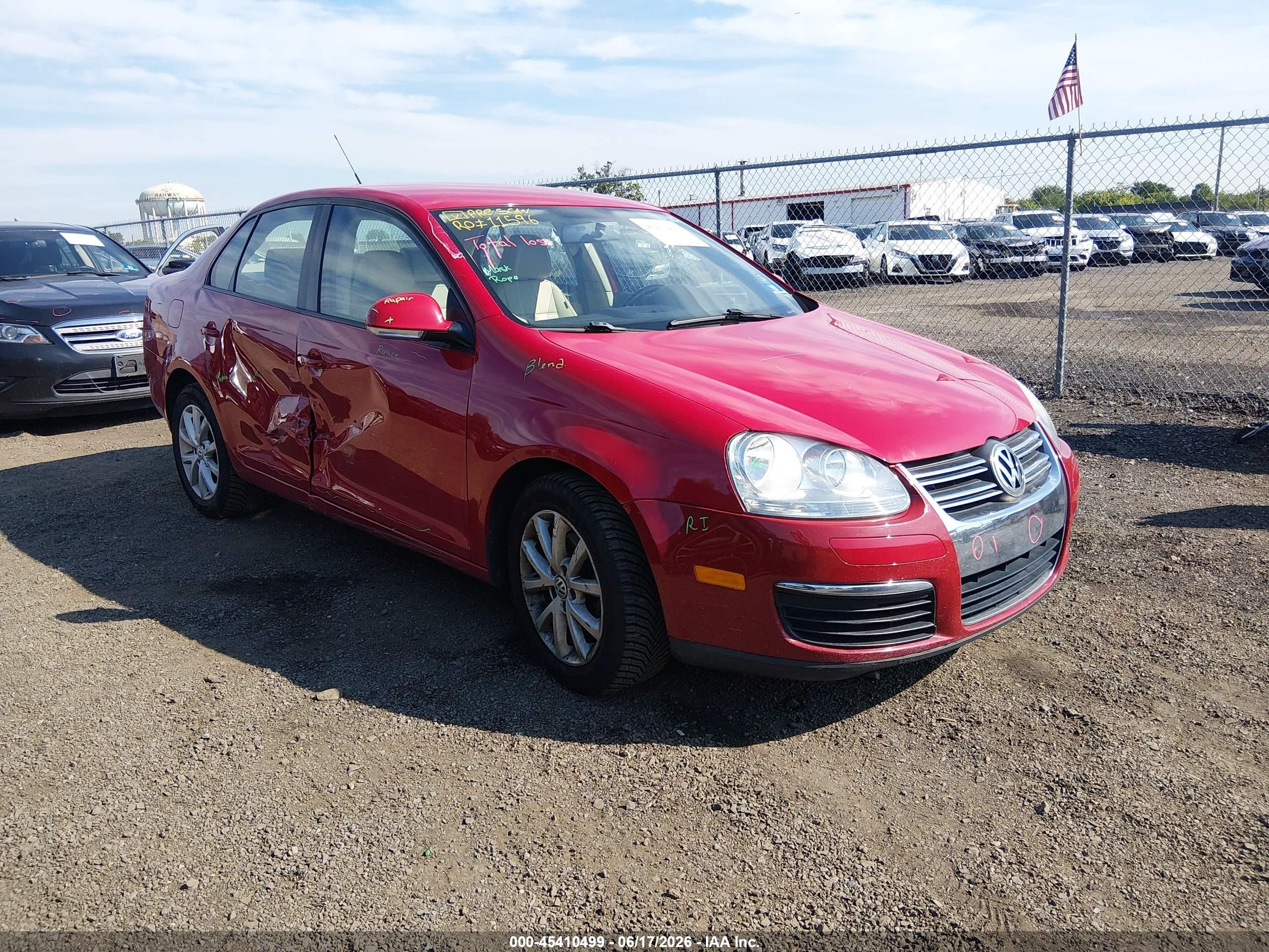 2010 Volkswagen Jetta Limited Edition, VIN 3VWAX7AJ9AM123369 — Side