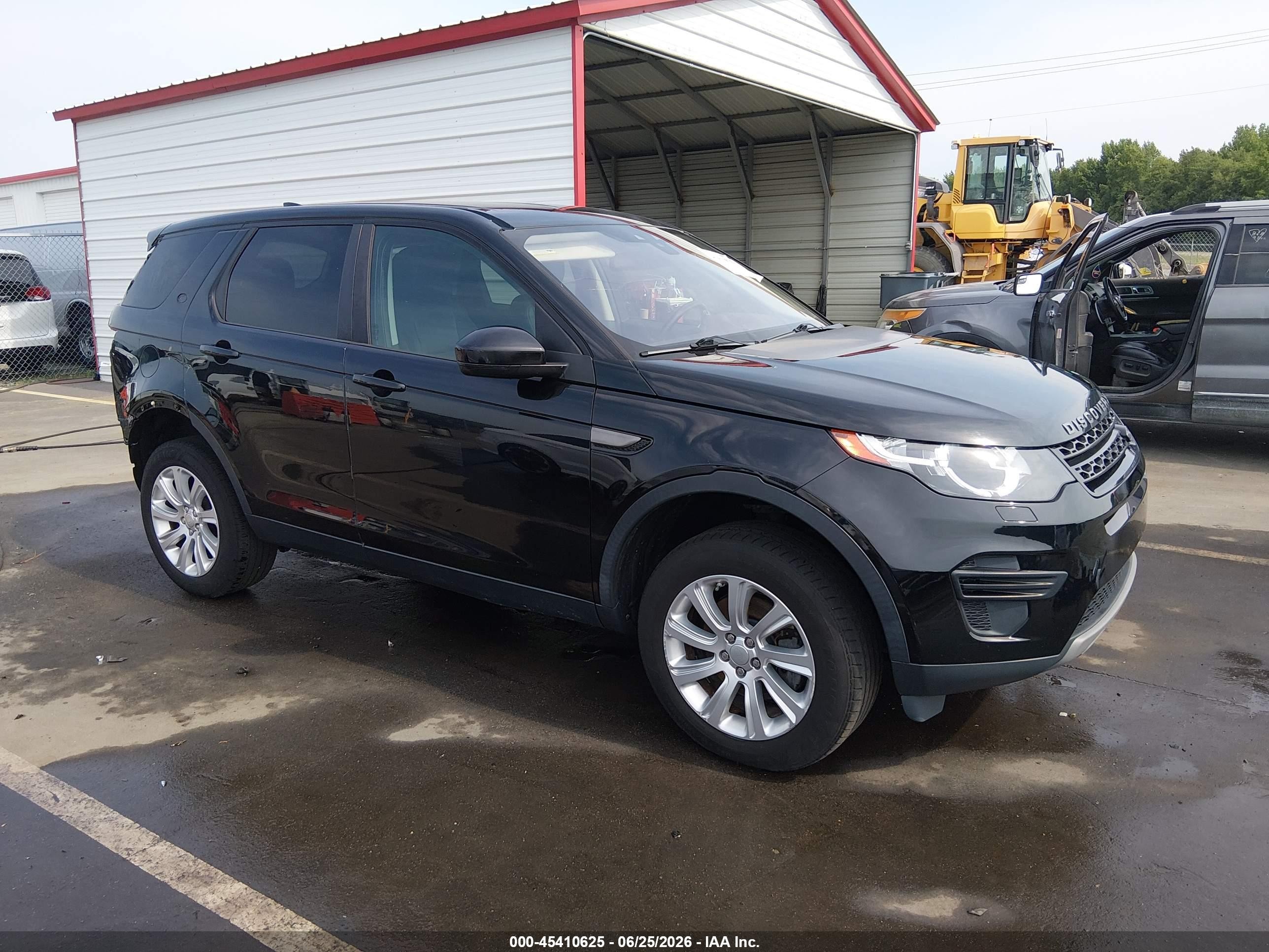 2019 Land Rover Discovery Sport SE, VIN SALCP2FXXKH786296 — Rear end