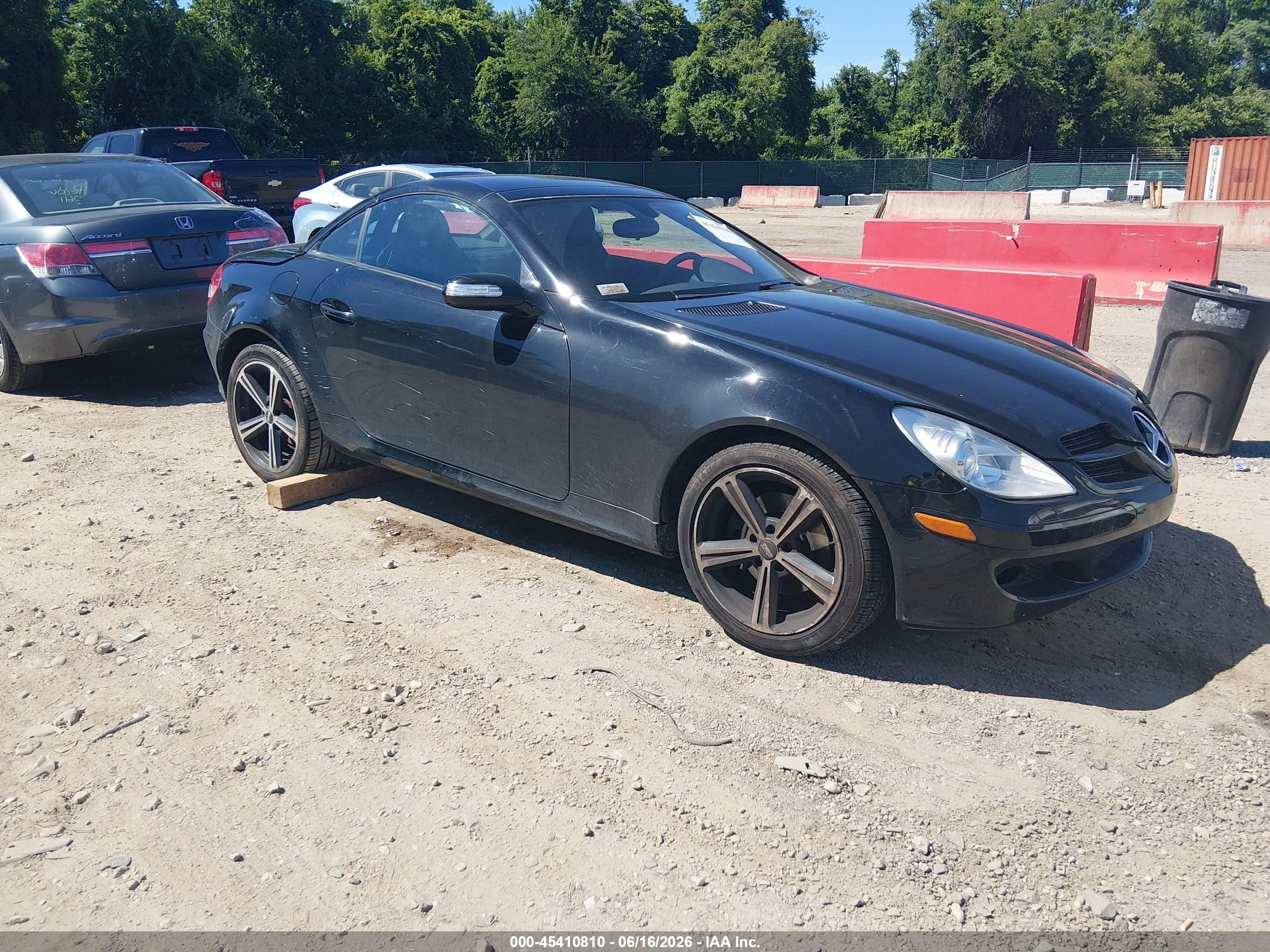 2006 Mercedes-Benz SLK 280, VIN WDBWK54F56F084675 — Normal wear