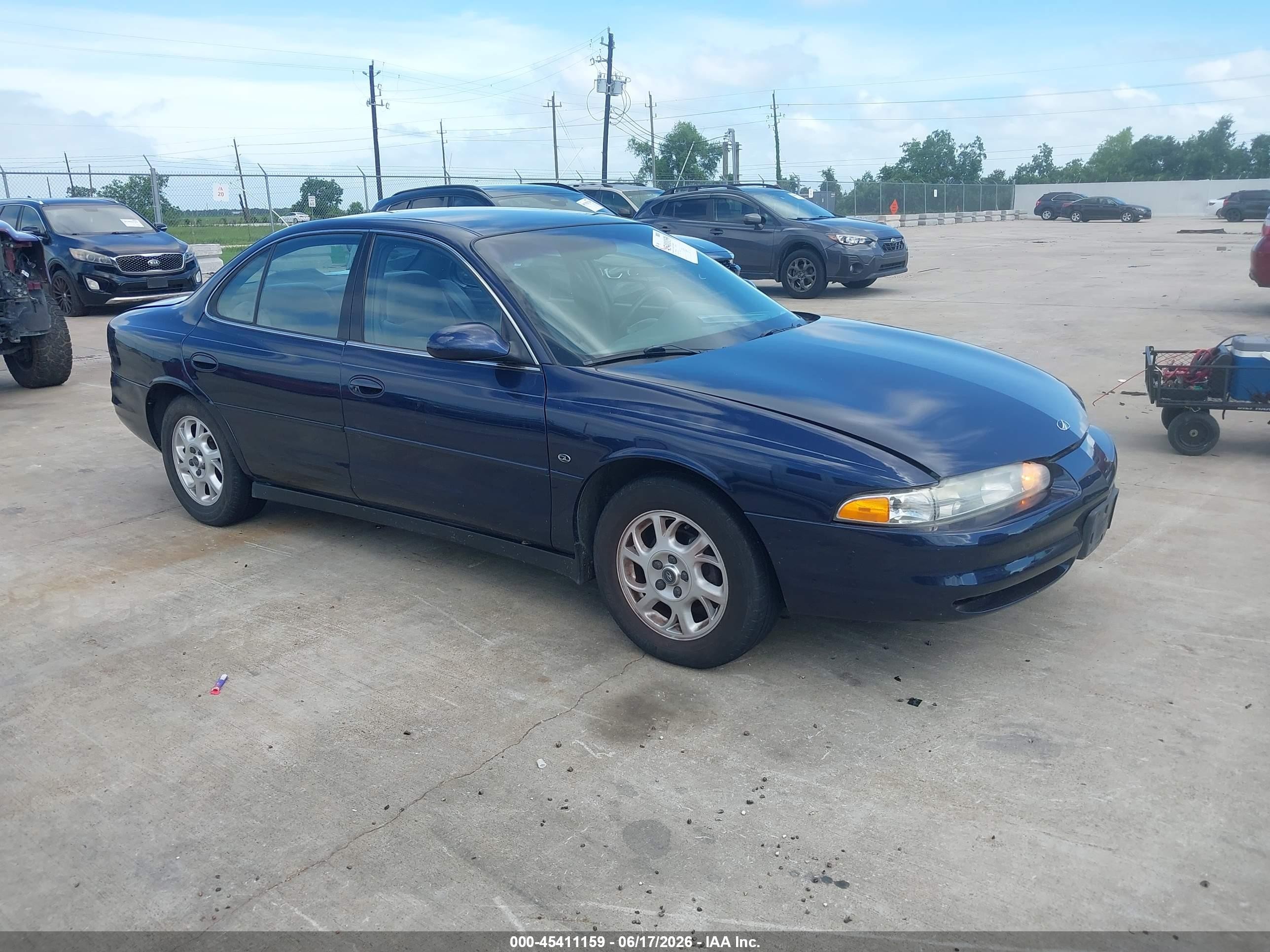 2000 Oldsmobile Intrigue GL, VIN 1G3WS52H1YF275311 — Зад