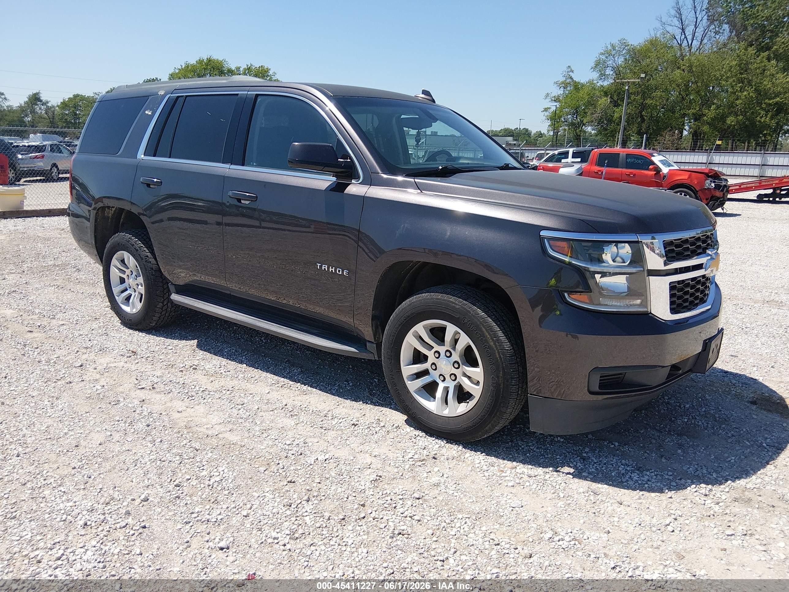 2017 Chevrolet Tahoe LS, VIN 1GNSKAECXHR316354 — Normal wear