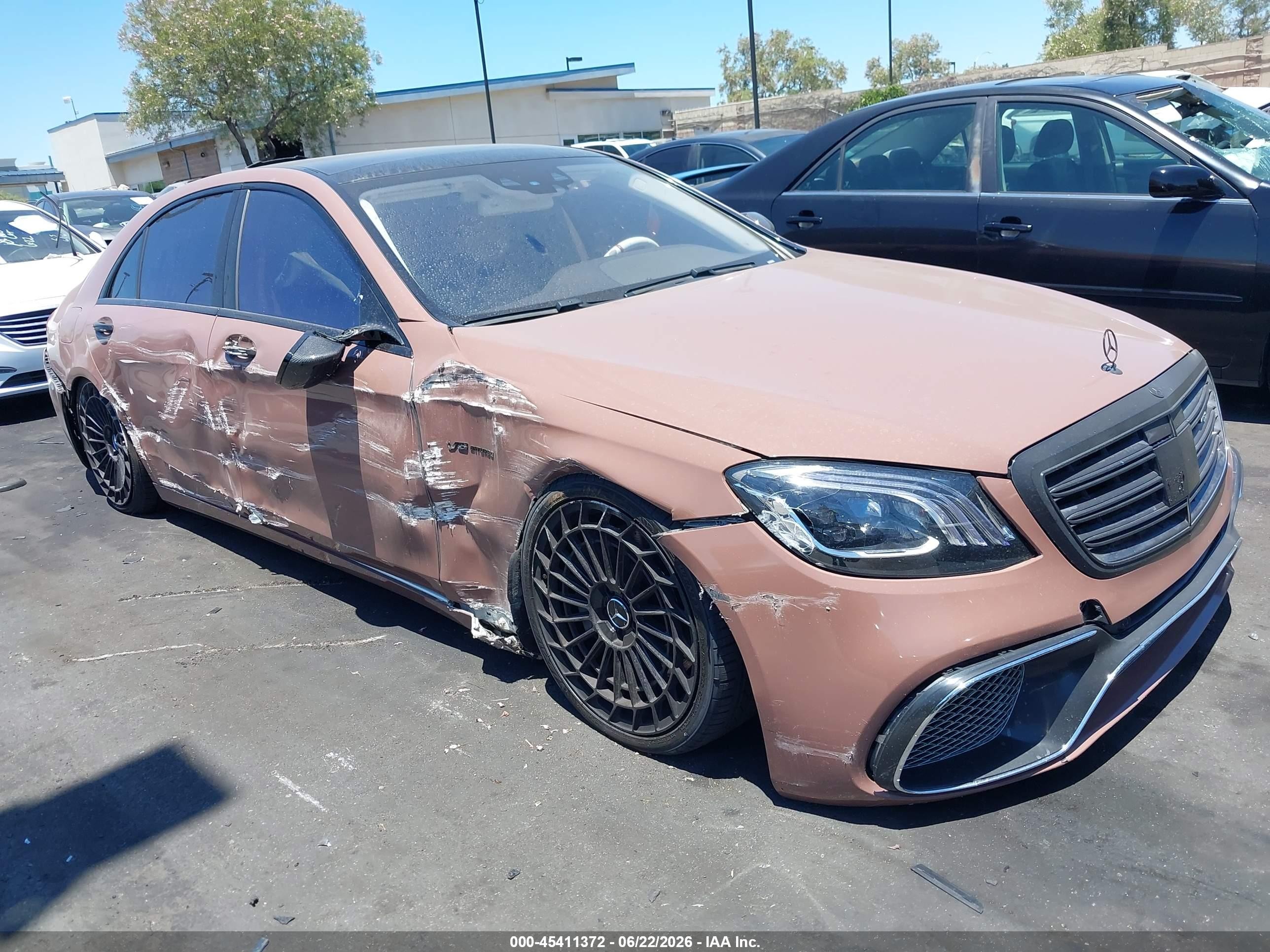 2015 Mercedes-Benz S 550, VIN WDDUG8FB4FA079623 — Side