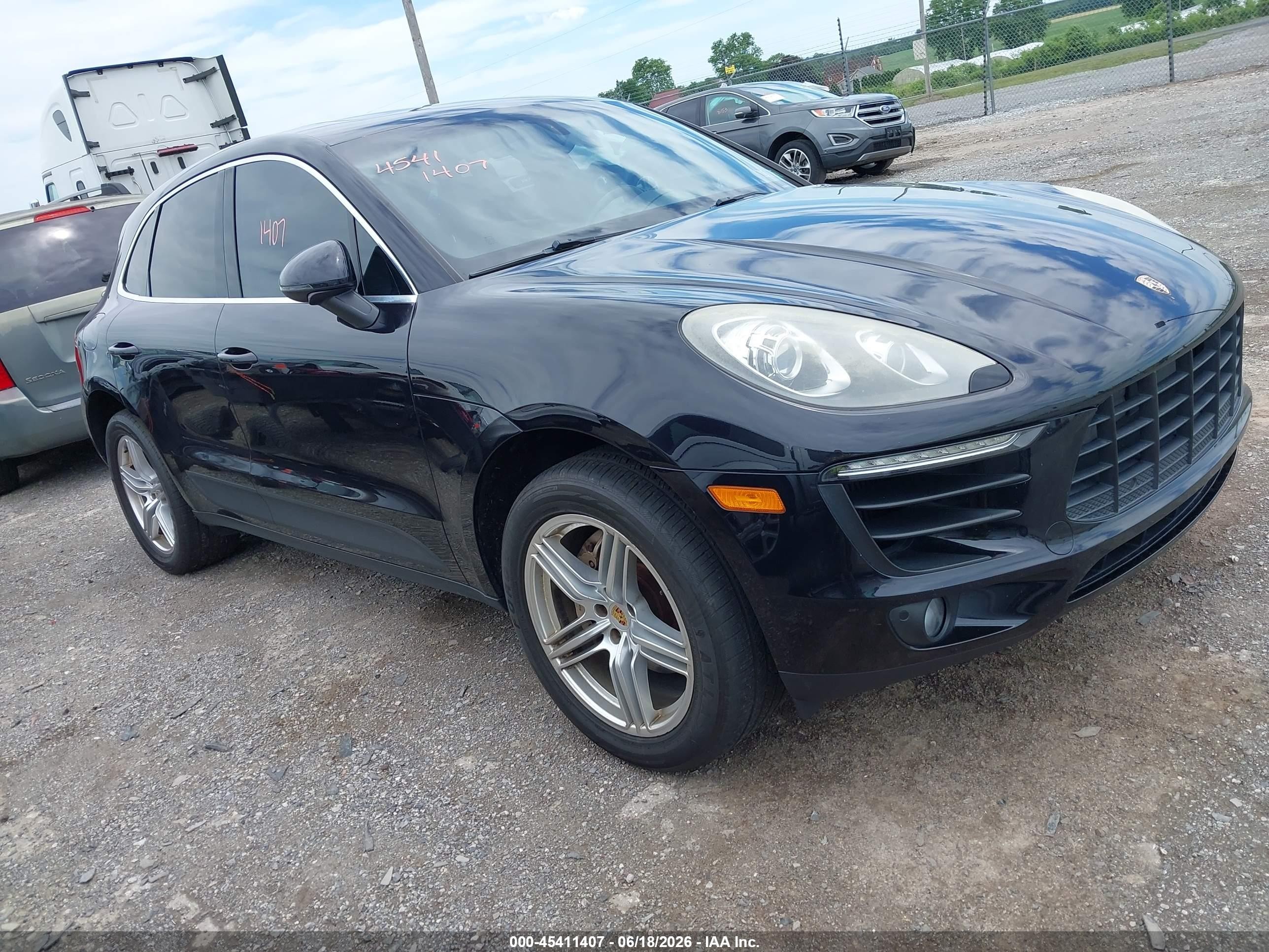 2016 Porsche Macan S, VIN WP1AB2A58GLB40227 — Vandalism