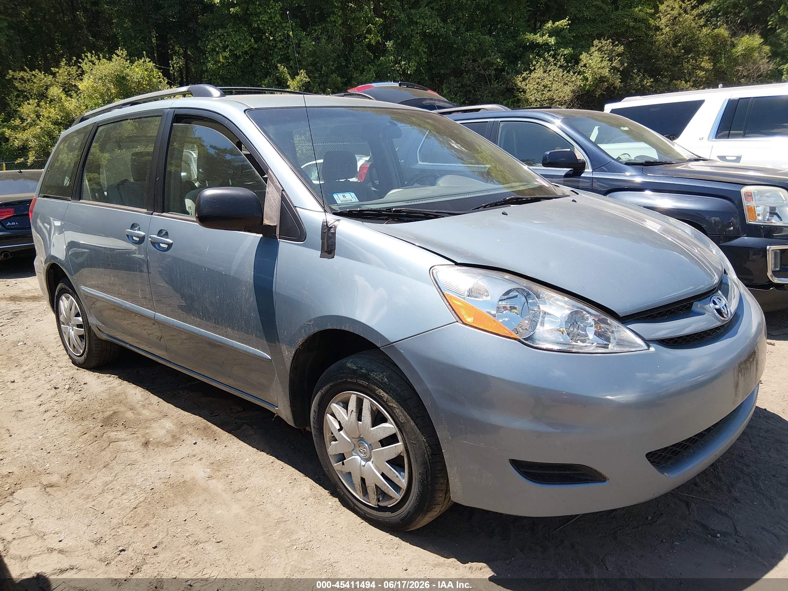 2006 Toyota Sienna LE, VIN 5TDZA23C56S502496 — Normal wear