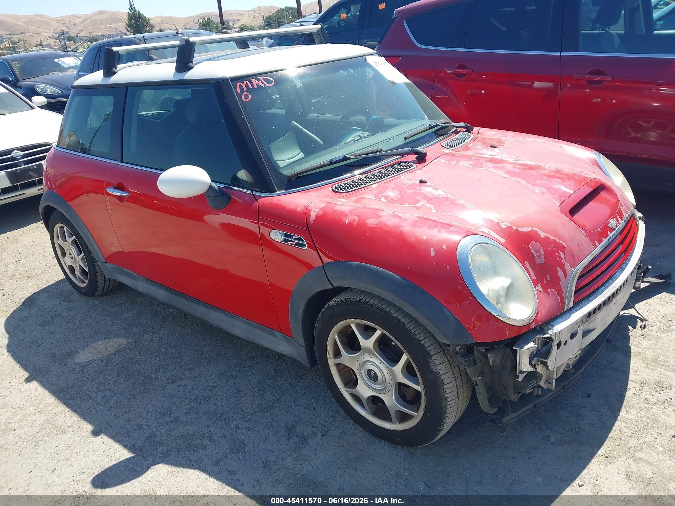 2006 MINI Hardtop S, VIN WMWRE33596TN27637 — Обычный износ