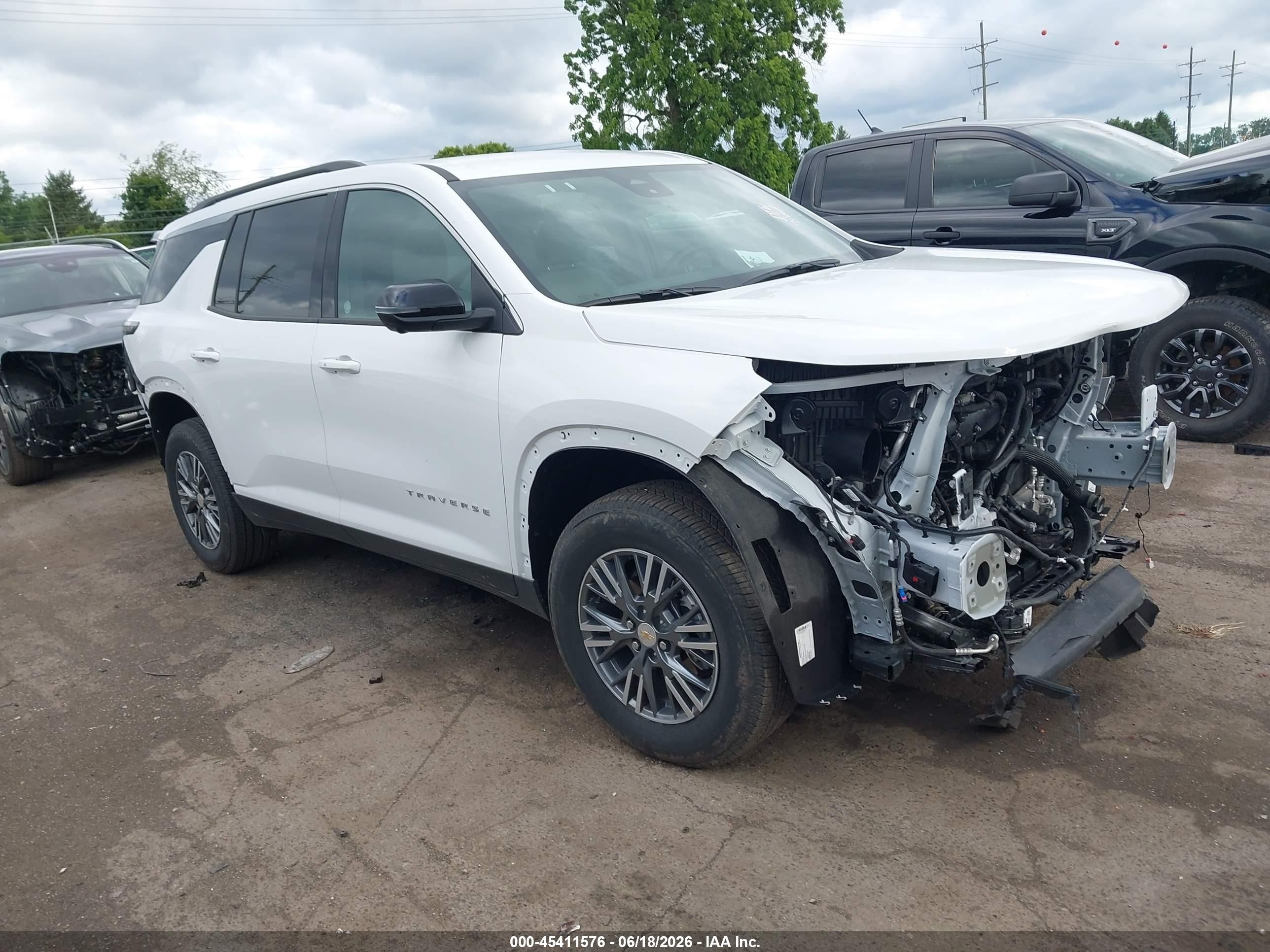 2026 Chevrolet Traverse AWD LT, VIN 1GNEVGKS5TJ262682 — Front end