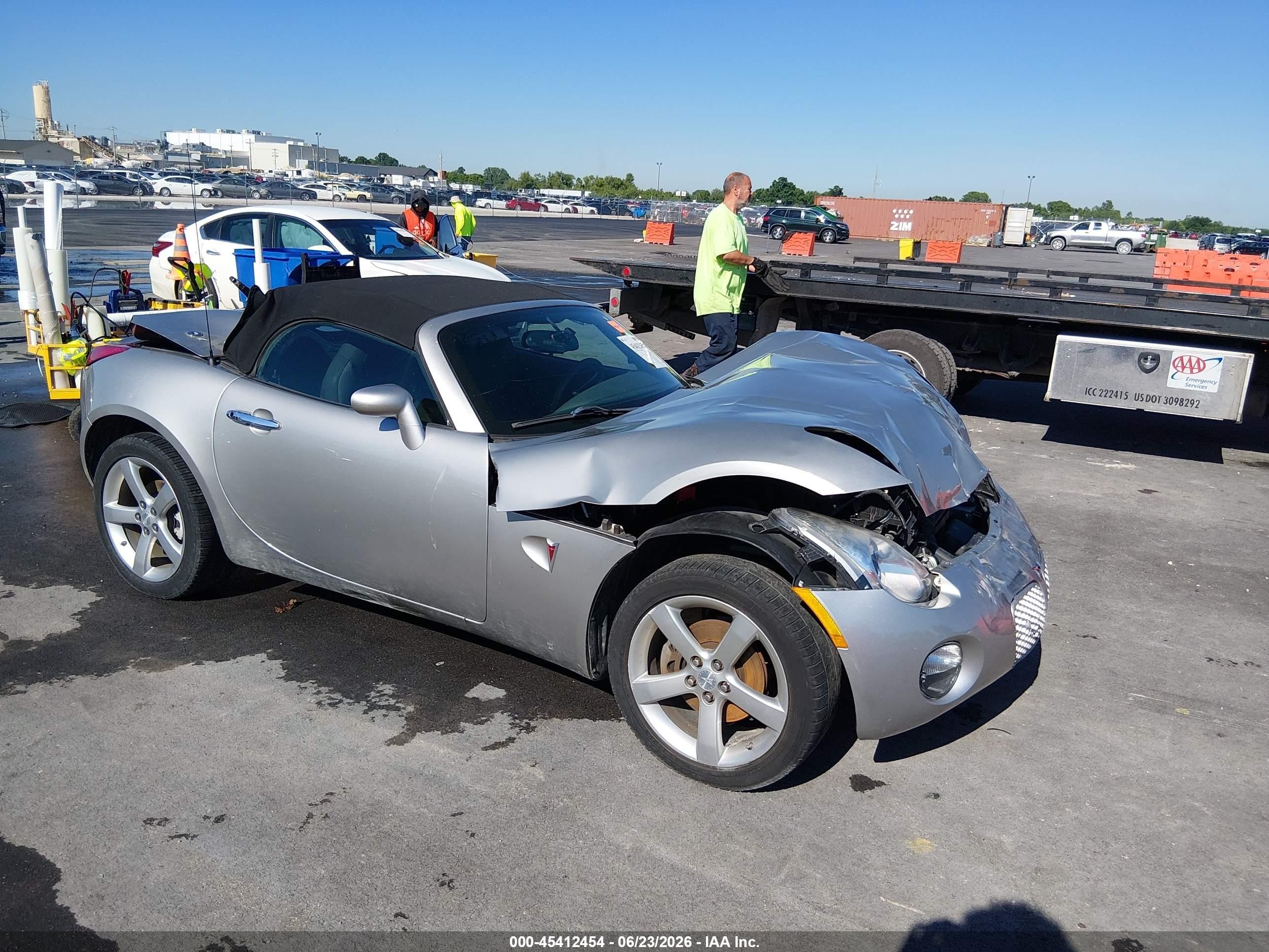 2008 Pontiac Solstice, VIN 1G2MB35B98Y100560 — All over